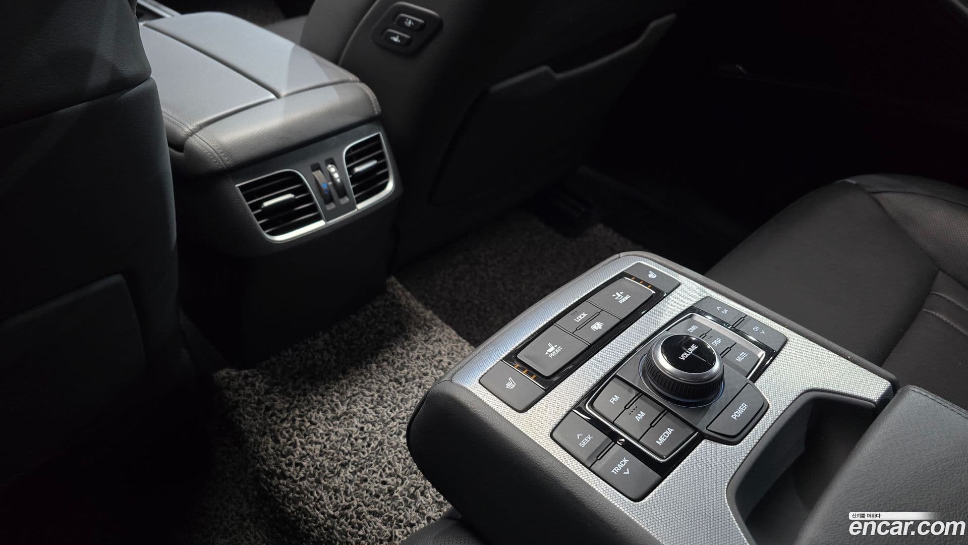 Main__Slider__Photo:G80 Genesis 2017.1-16