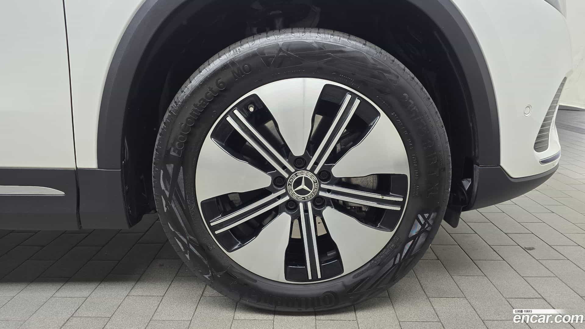 EQA Mercedes-Benz 2023.4-OUTER-005