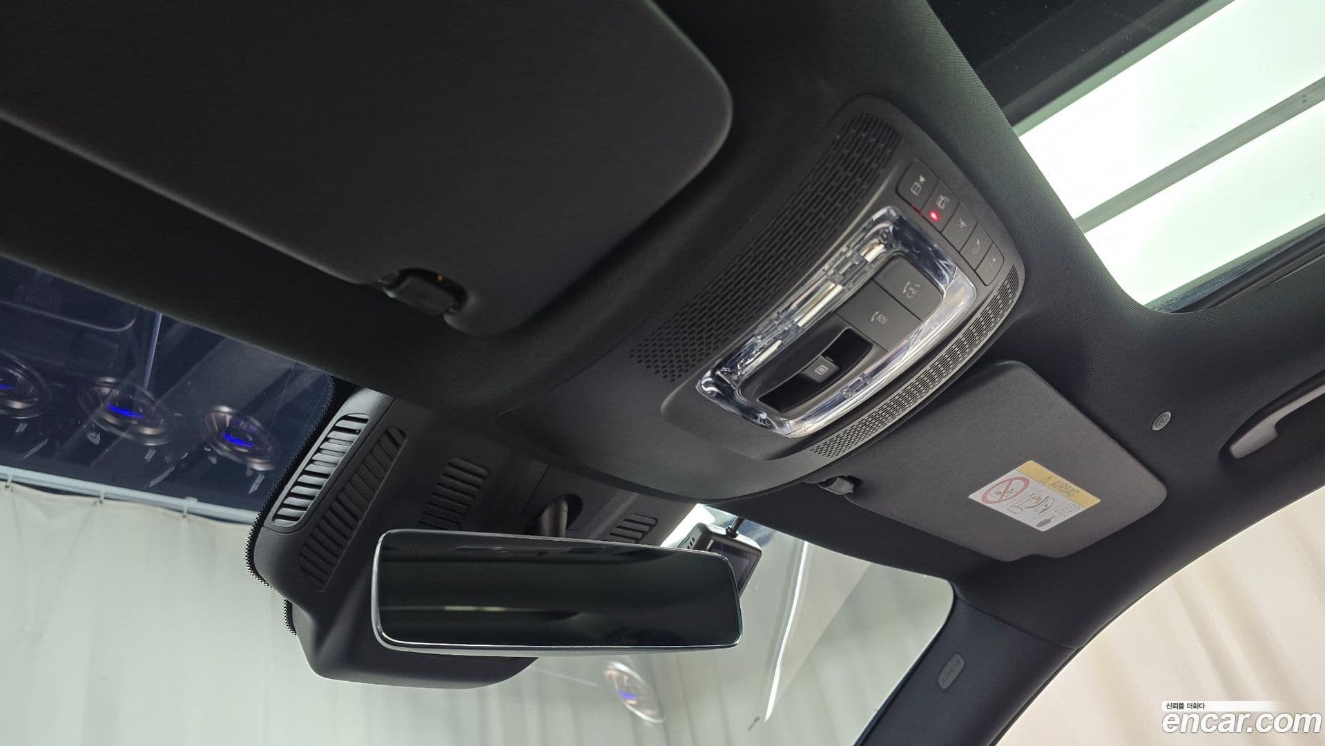 Main__Slider__Photo:EQA Mercedes-Benz 2023.4-16