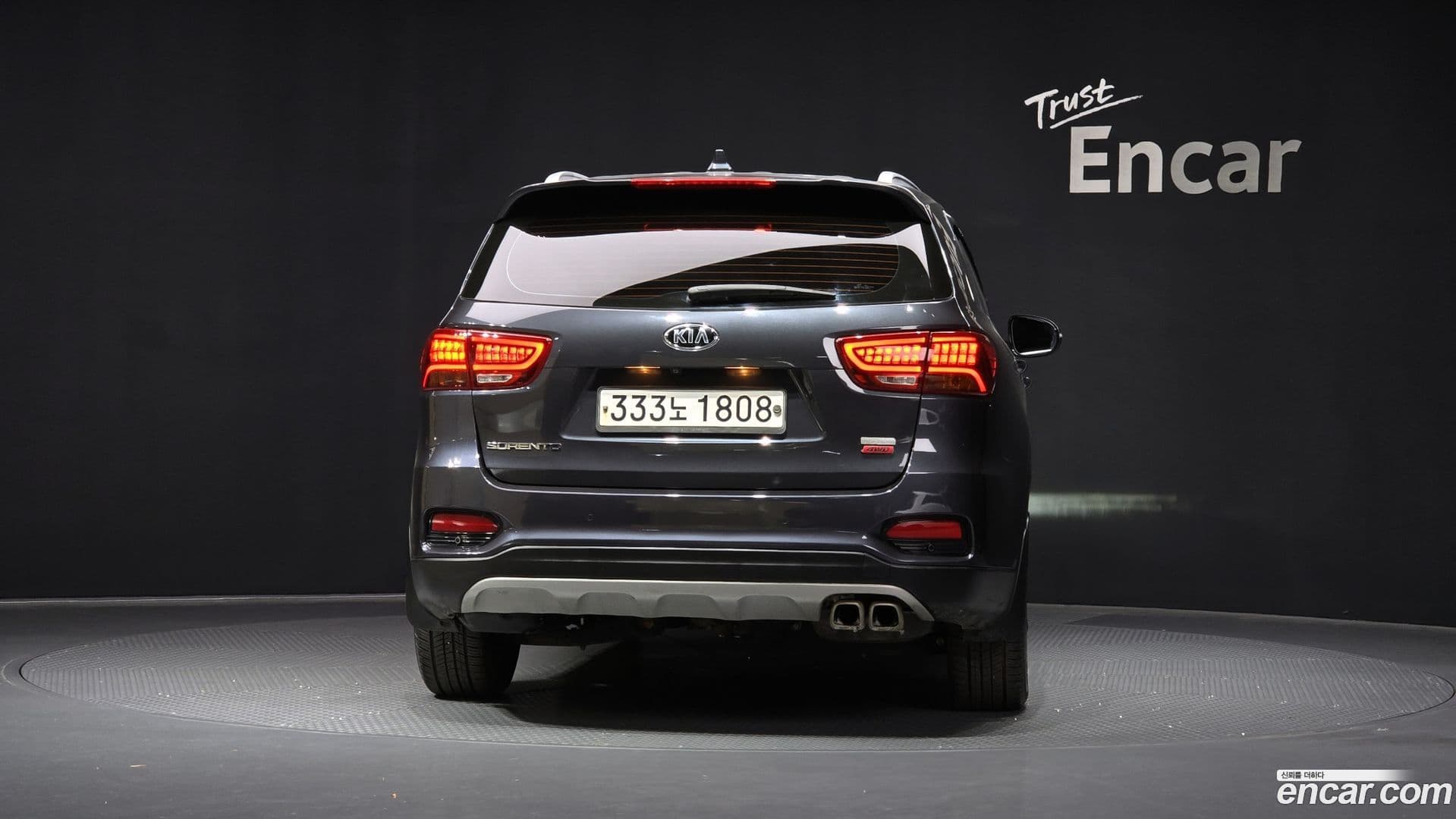 Main__Slider__Photo:Sorento Kia 2020.1-3