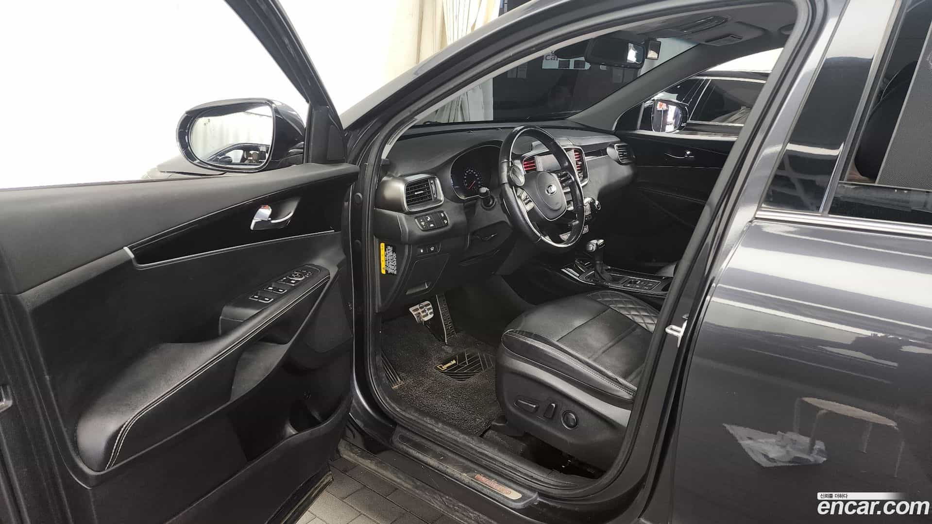 Sorento Kia 2020.1-INNER-010