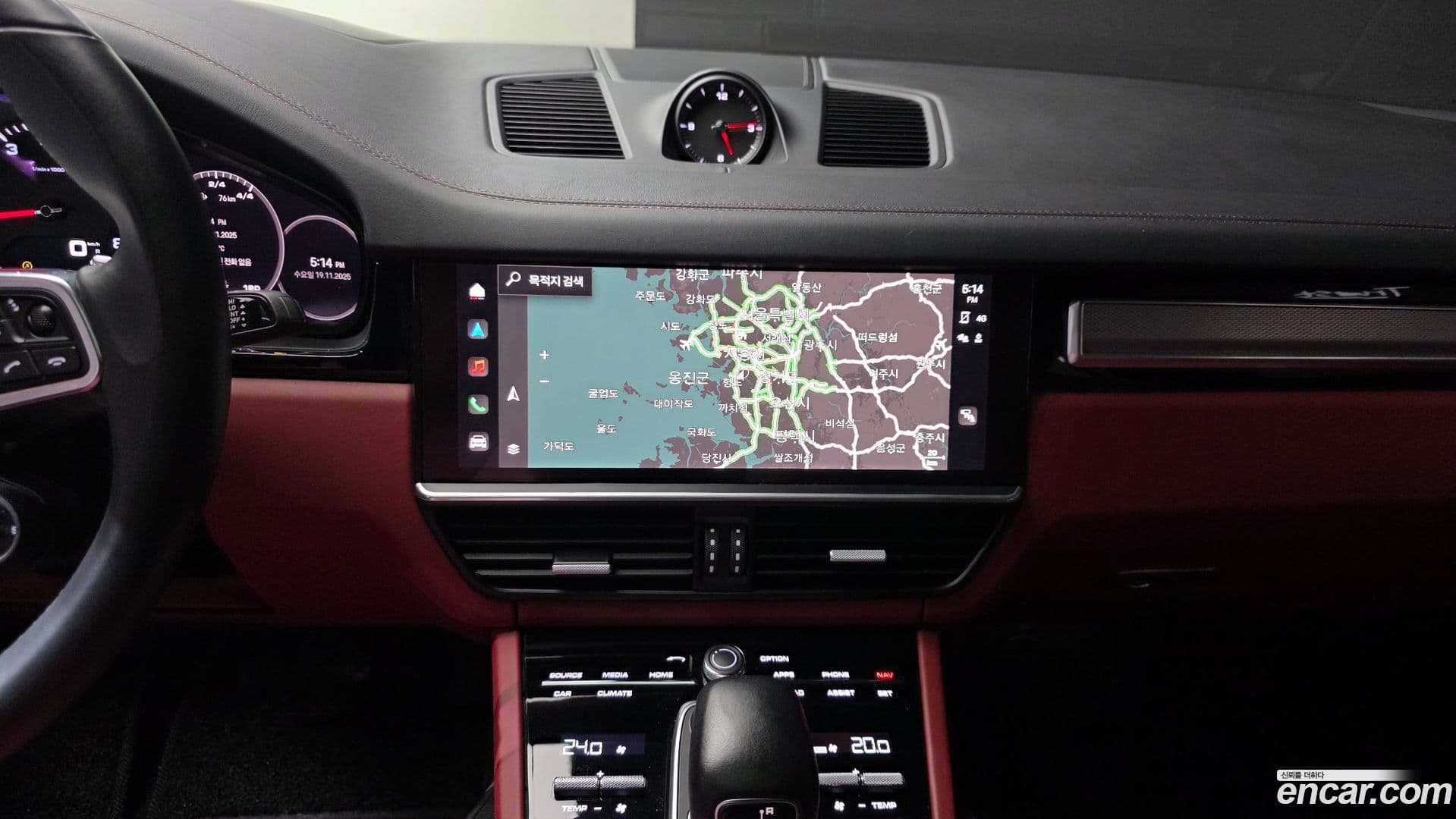 Main__Slider__Photo:Cayenne Porsche 2023.3-15