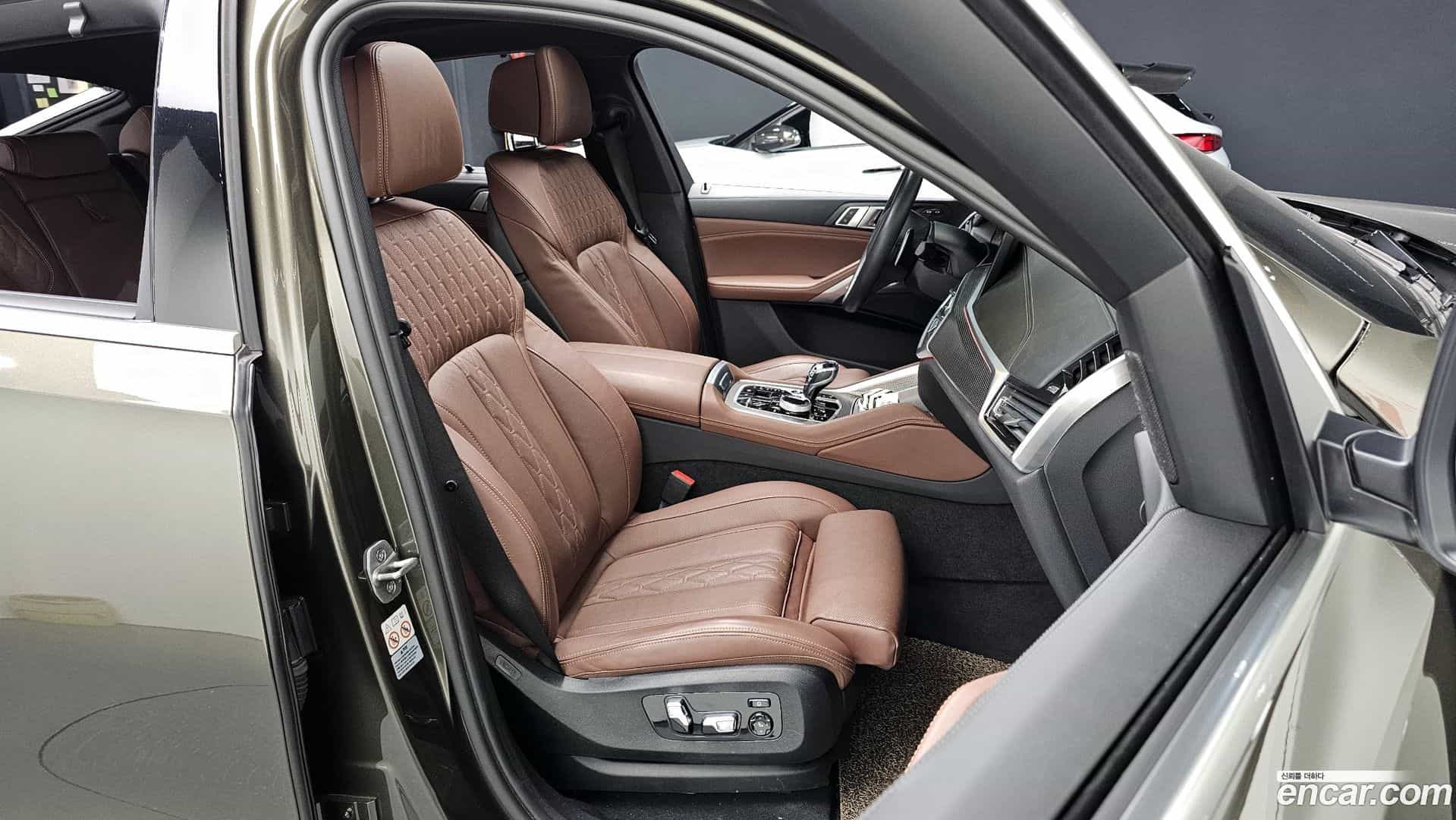 X6 BMW 2022.6-INNER-010