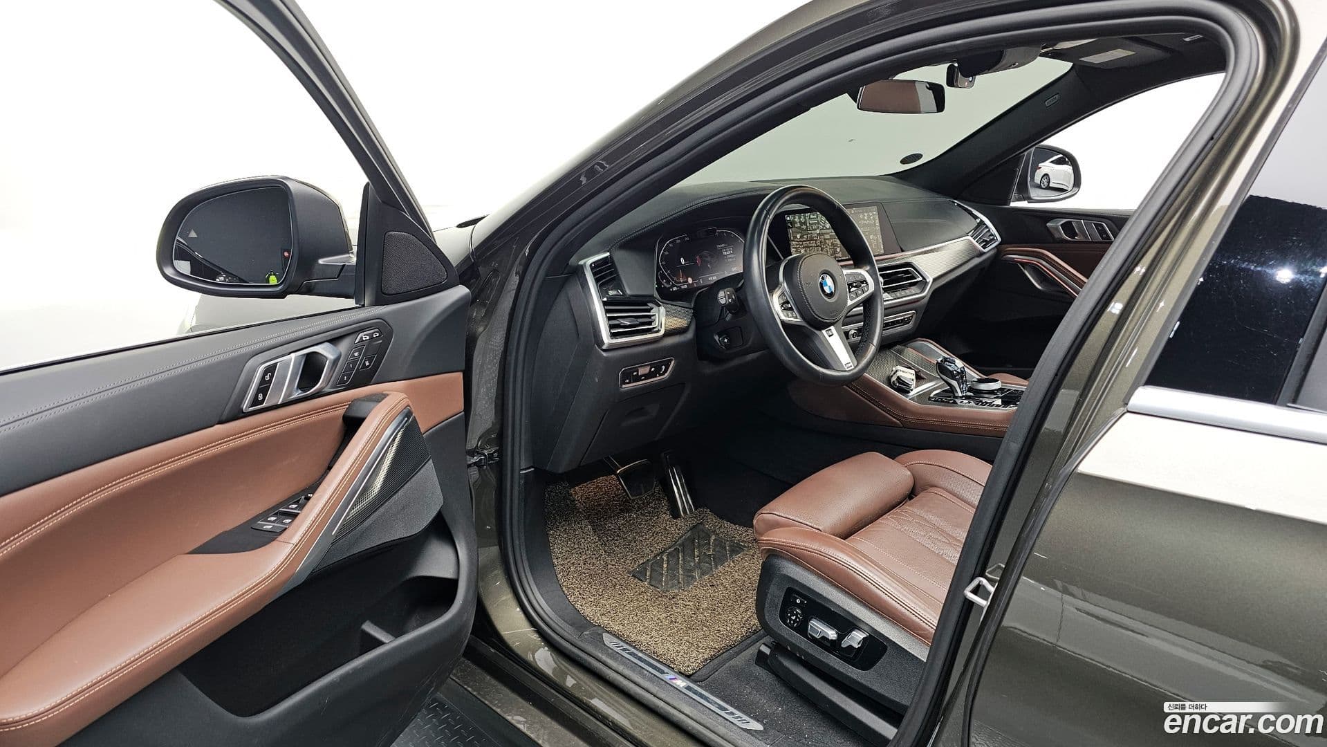 Main__Slider__Photo:X6 BMW 2022.6-10