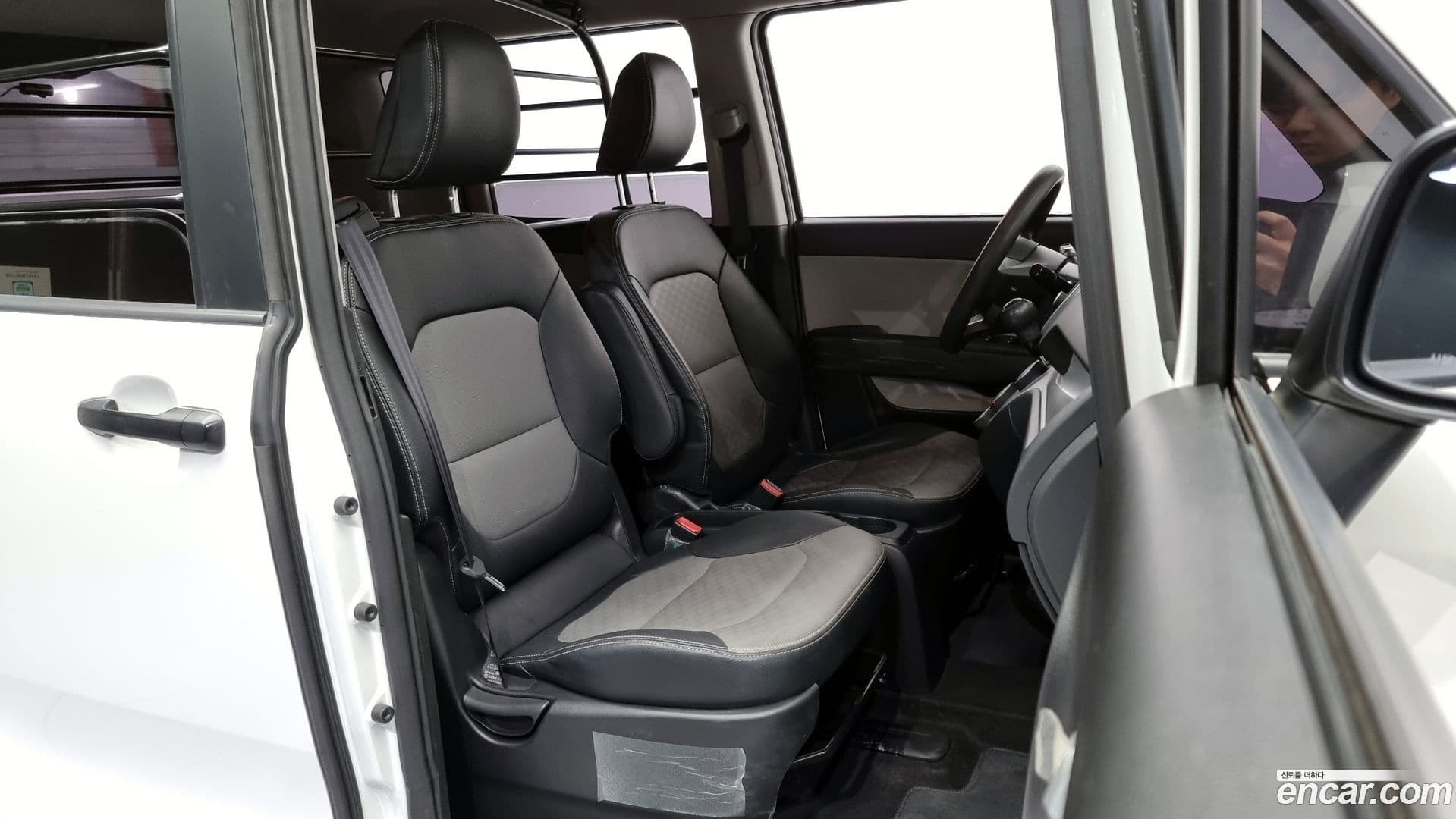 Main__Slider__Photo:RAY Kia 2021.6-10