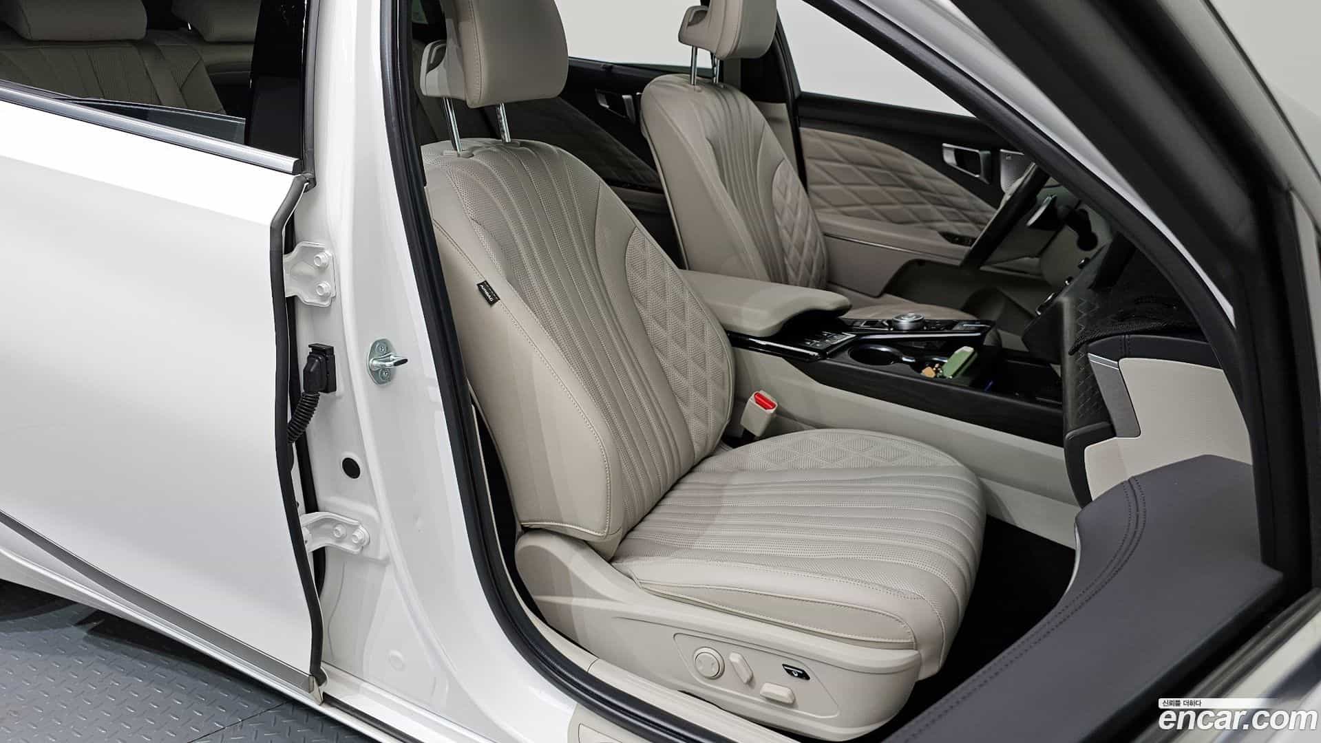 K8 Kia 2023.4-INNER-010