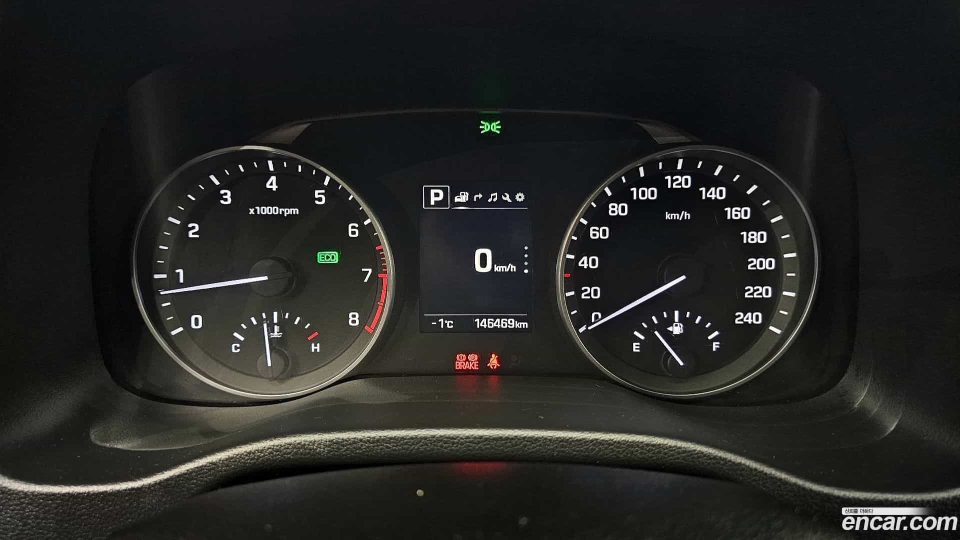 AVANTE Hyundai 2018.4-INNER-008