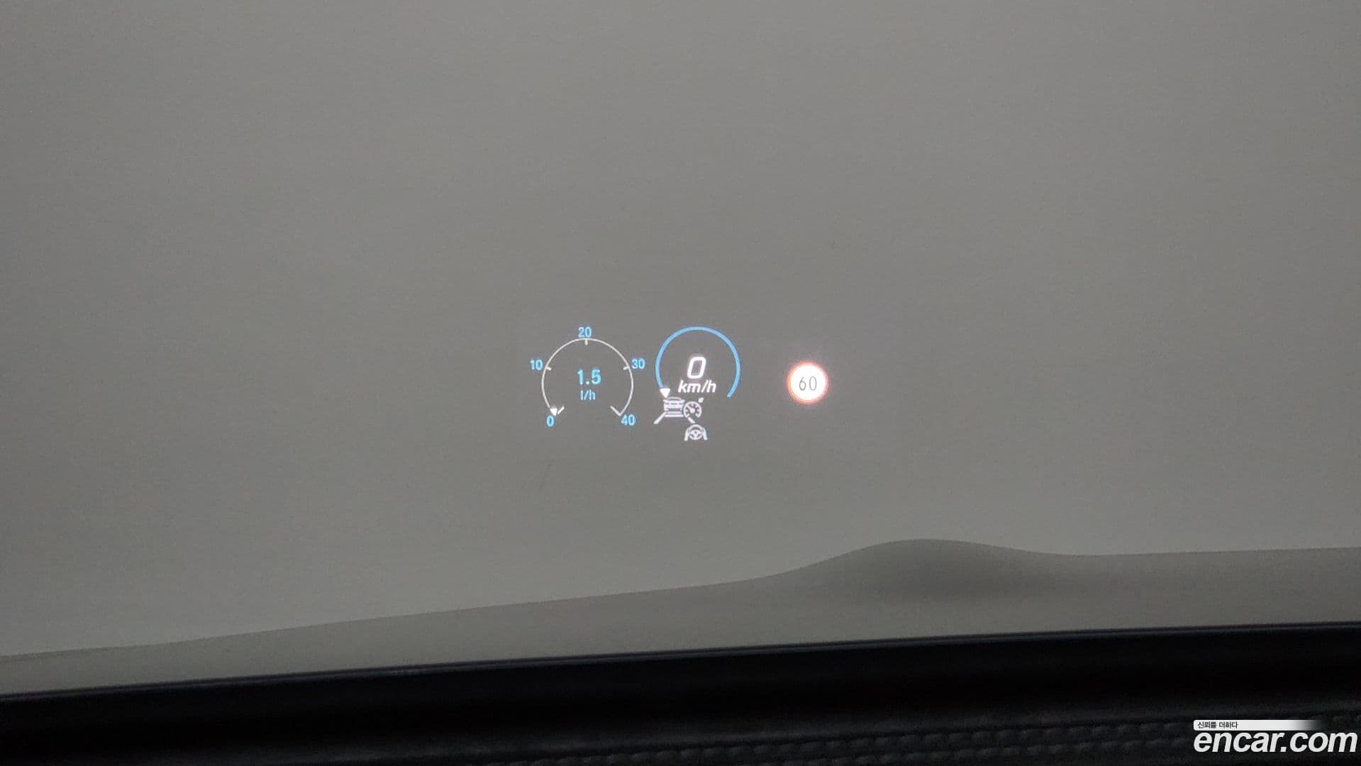 Main__Slider__Photo:E-Class Mercedes-Benz 2020.11-17