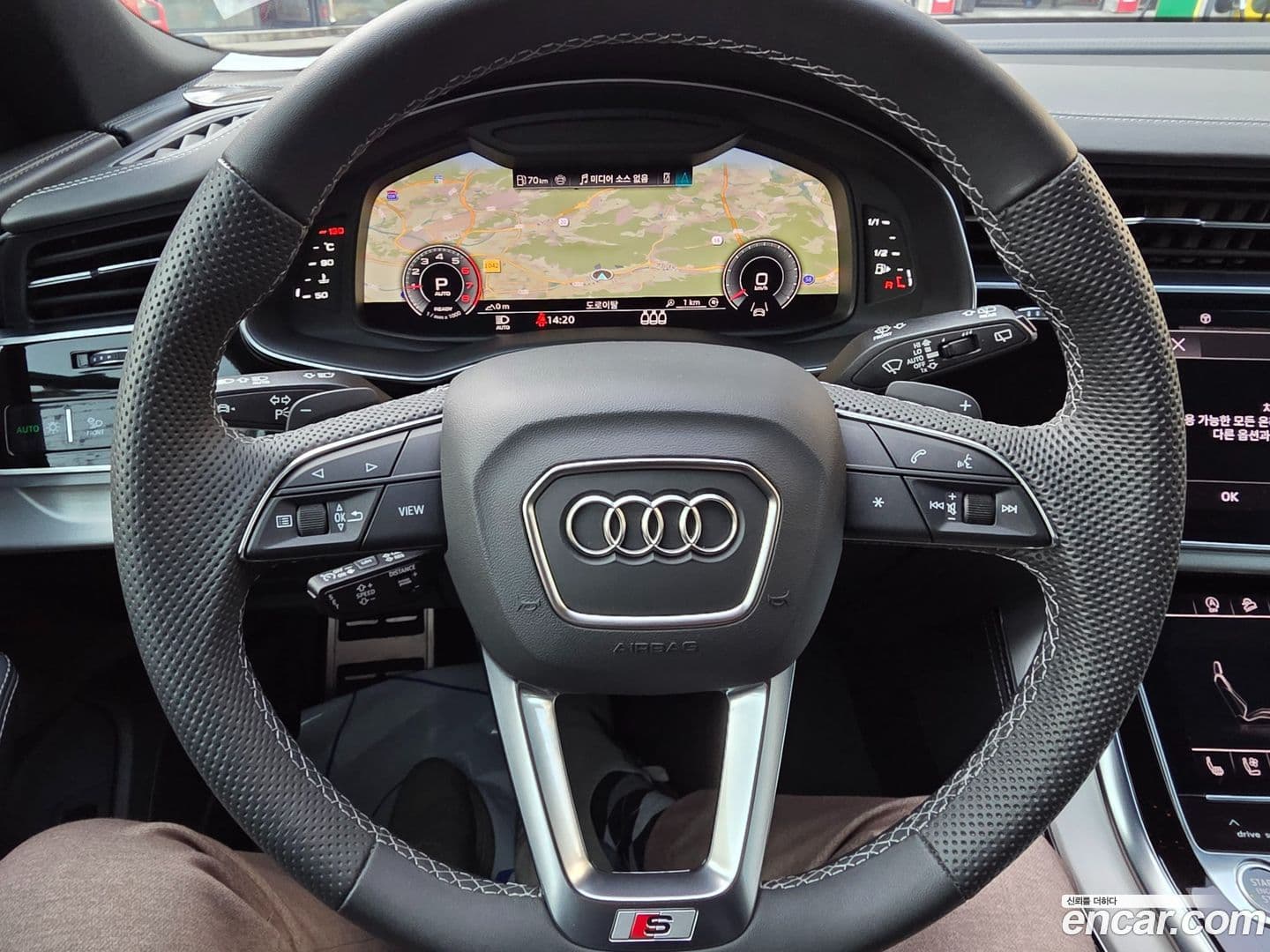 Main__Slider__Photo:Q8 Audi 2023.11-11