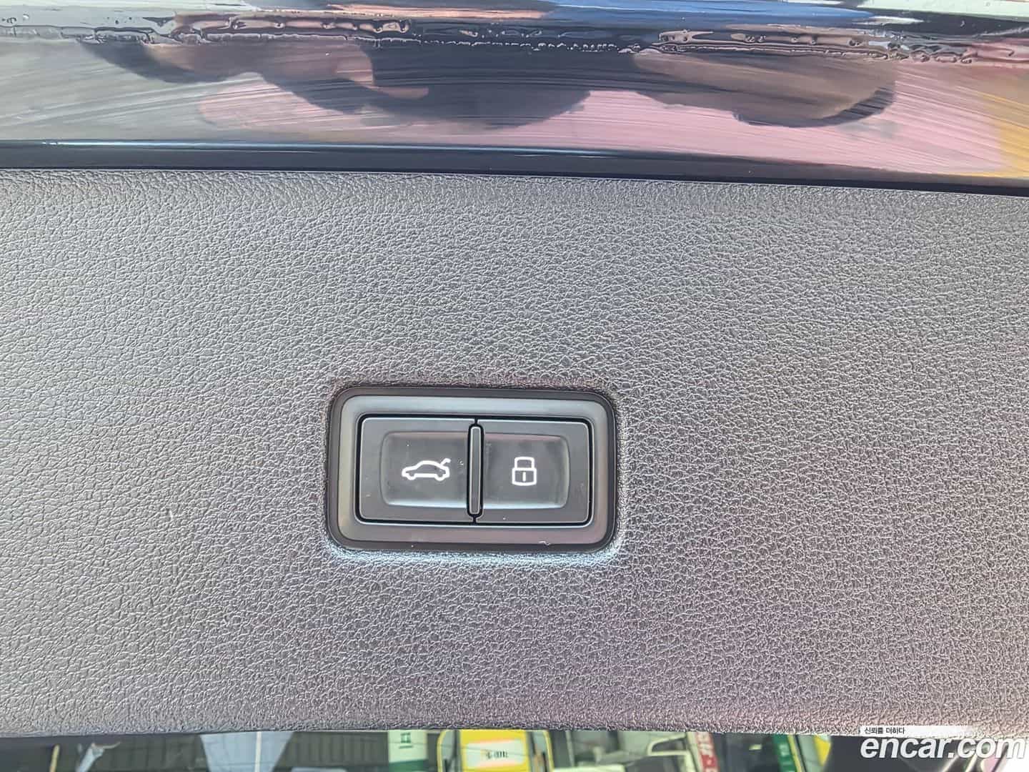 Q8 Audi 2023.11-OPTION-020