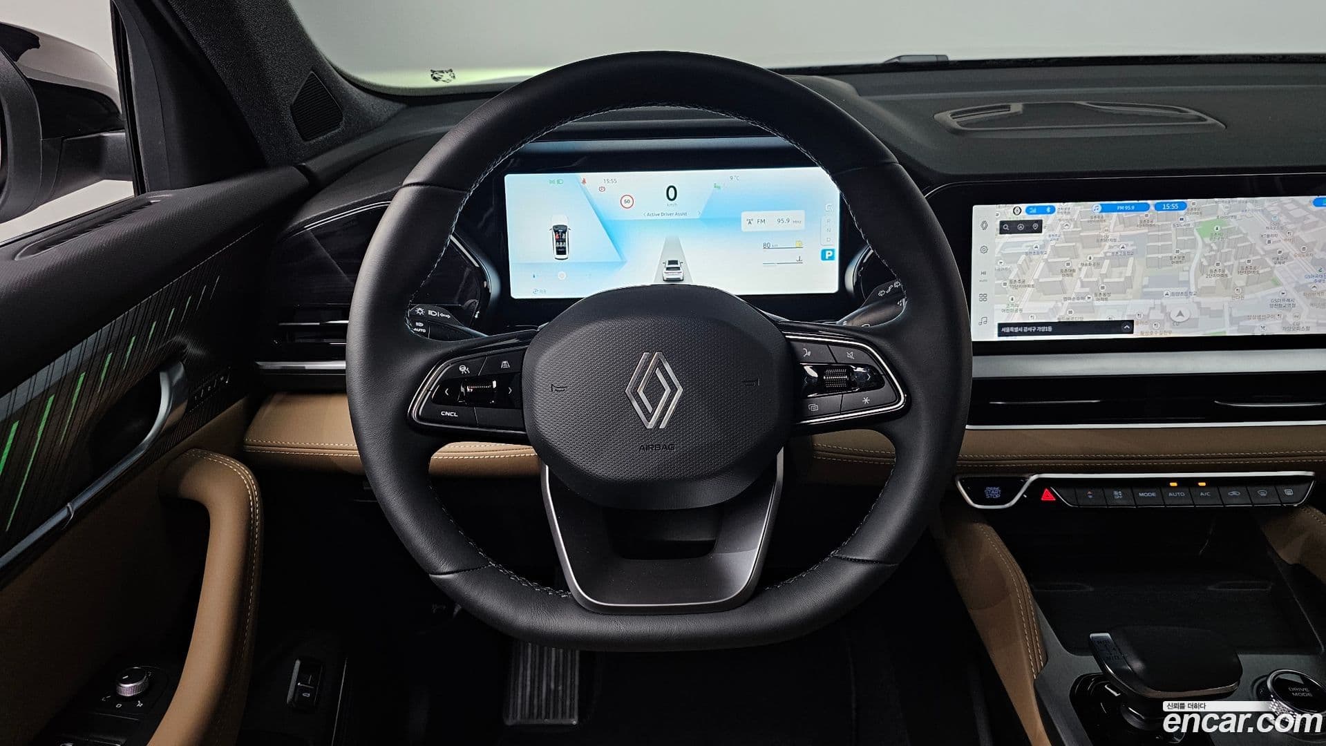 Main__Slider__Photo:Grand Koleos Renault Korea 2025.2-12