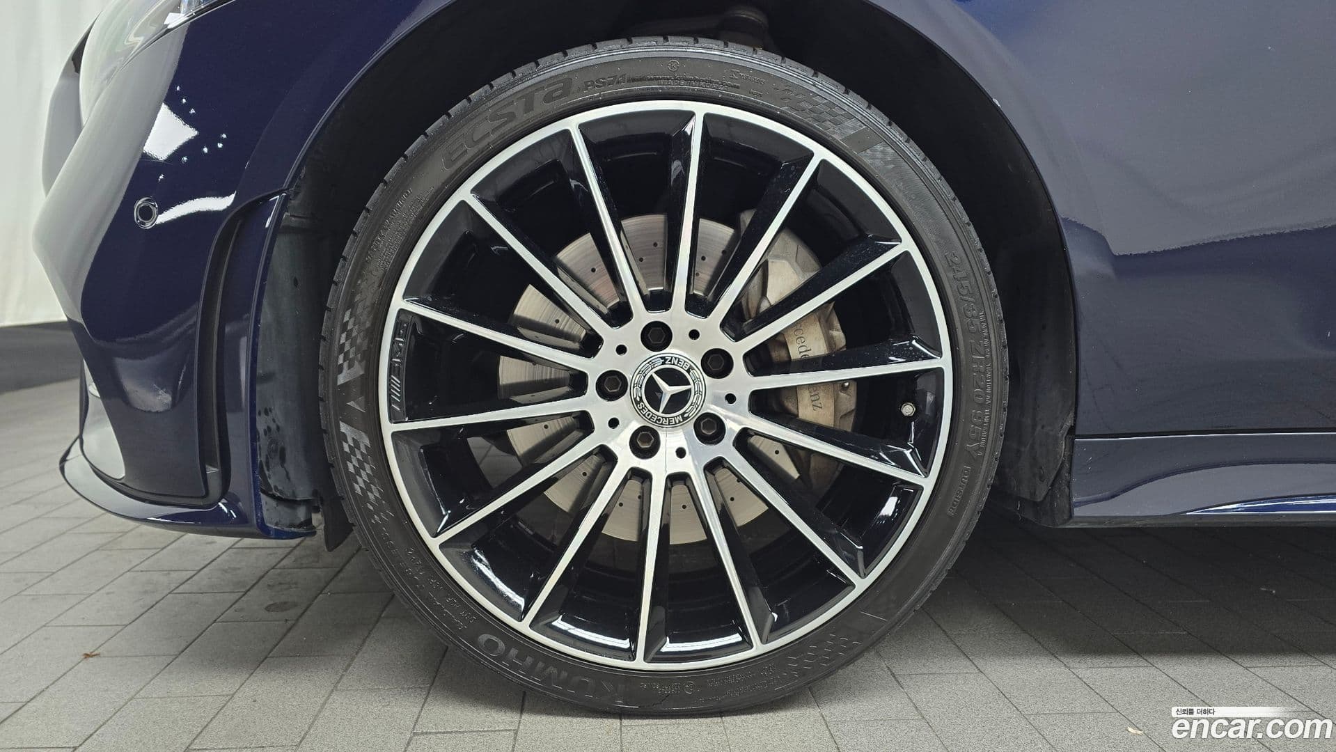 Main__Slider__Photo:CLS-Class Mercedes-Benz 2020.10-4