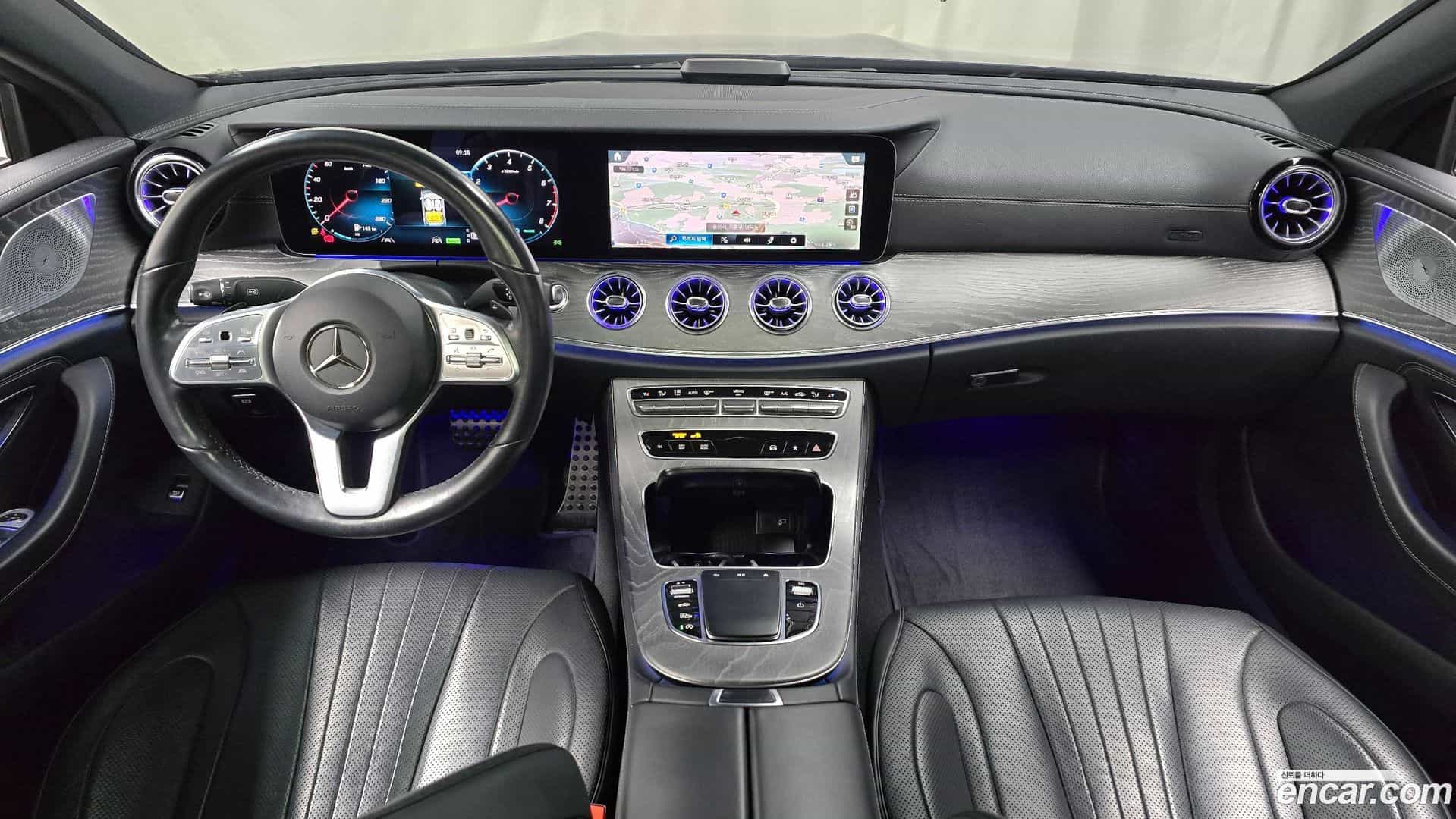 CLS-Class Mercedes-Benz 2020.10-INNER-007