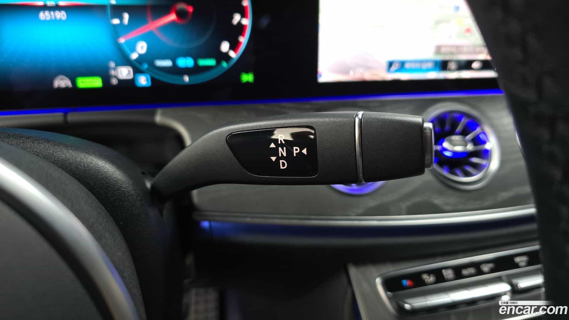 CLS-Class Mercedes-Benz 2020.10-INNER-009