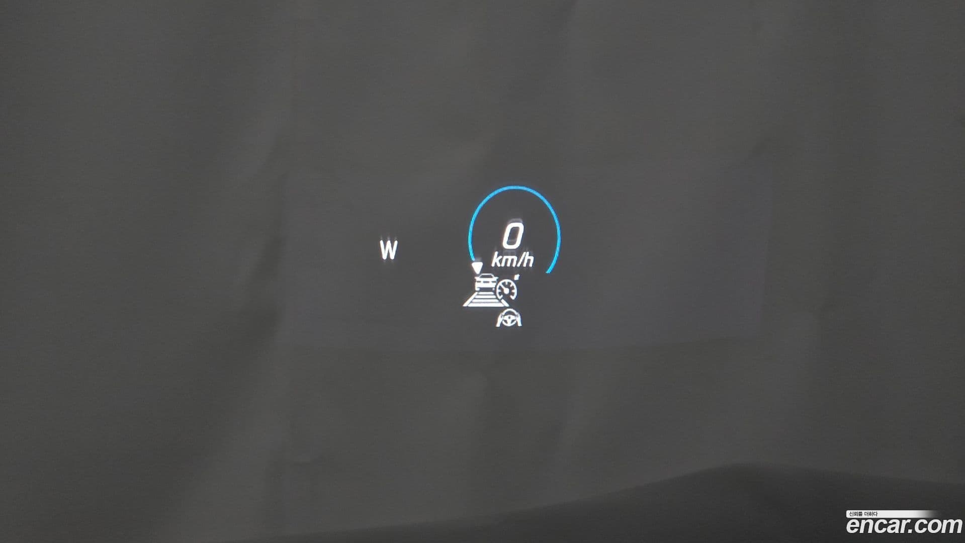 Main__Slider__Photo:CLS-Class Mercedes-Benz 2020.10-12