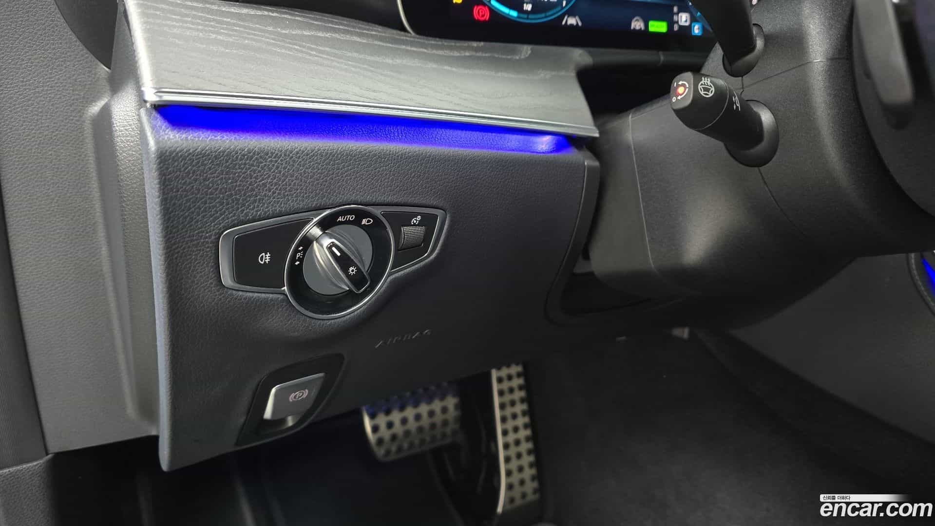 CLS-Class Mercedes-Benz 2020.10-OPTION-021