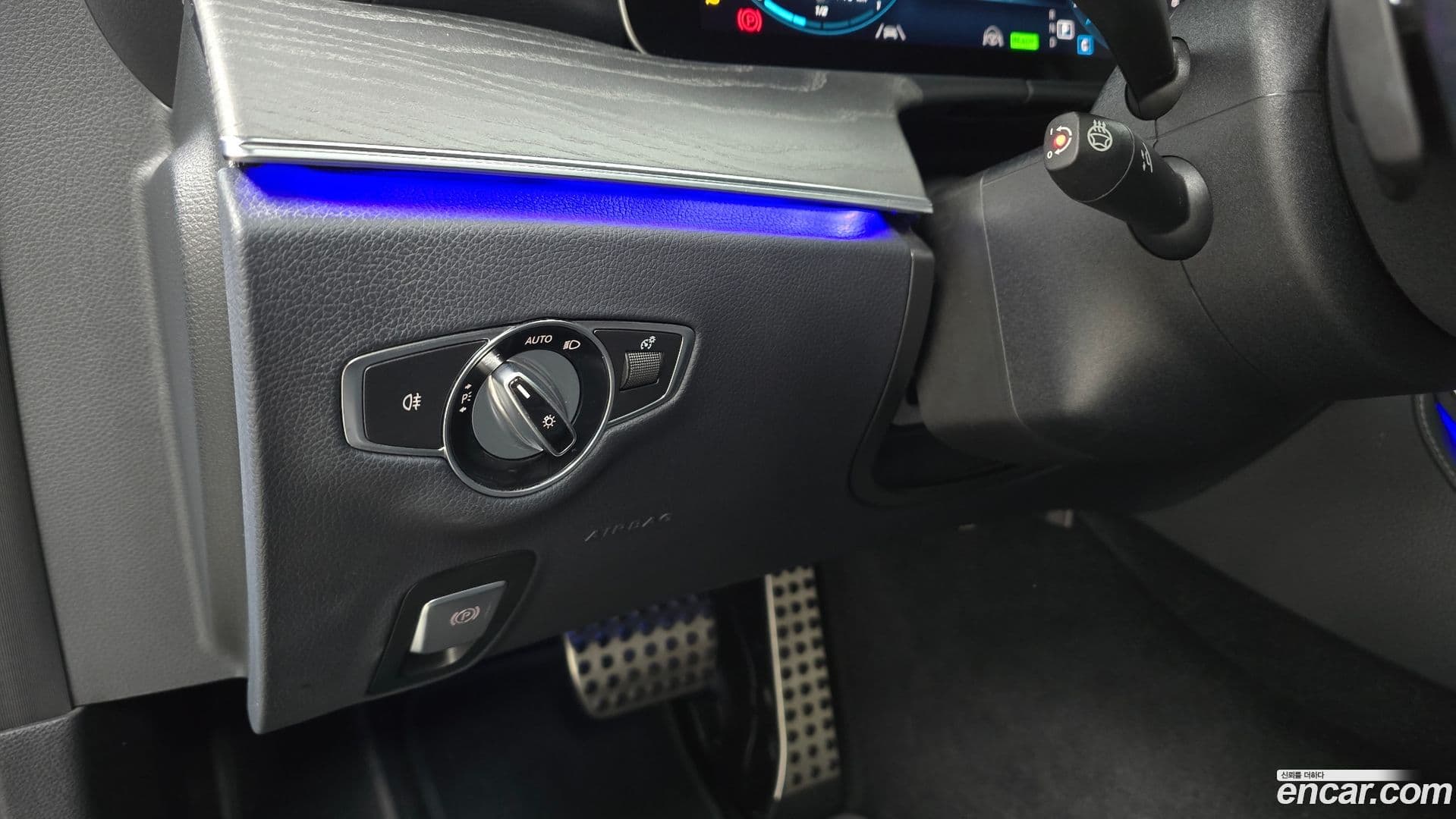 Main__Slider__Photo:CLS-Class Mercedes-Benz 2020.10-16