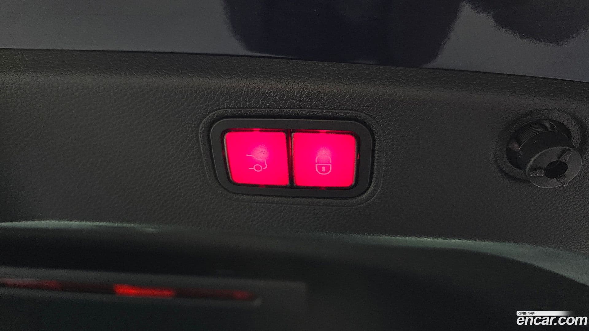 Main__Slider__Photo:CLS-Class Mercedes-Benz 2020.10-19