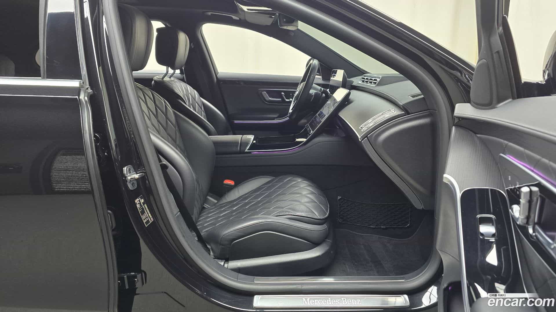 S-Class Mercedes-Benz 2022.9-INNER-010