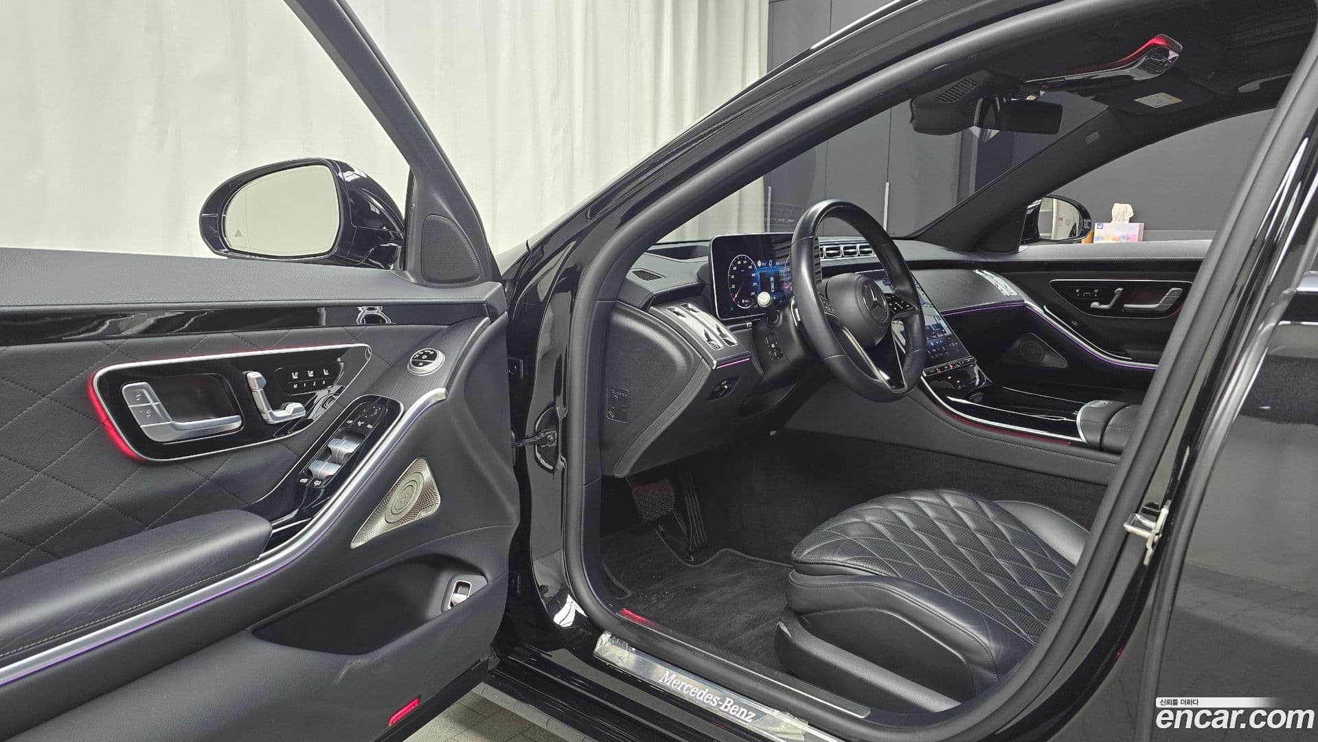 Main__Slider__Photo:S-Class Mercedes-Benz 2022.9-10