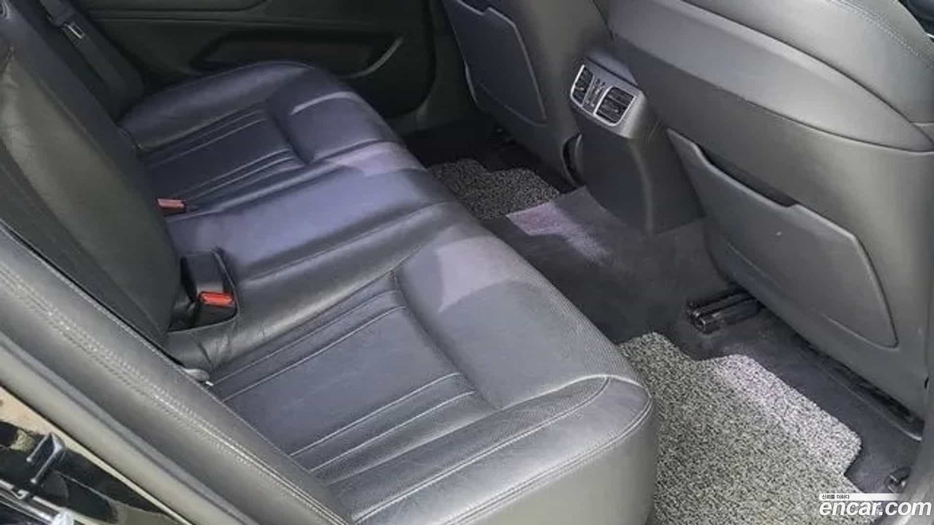 G80 Genesis 2016.10-INNER-010