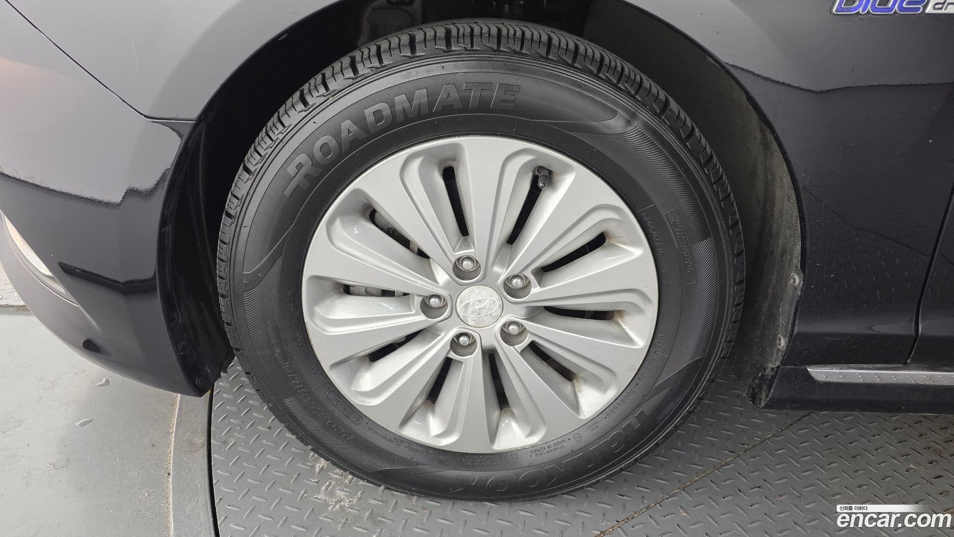 Main__Slider__Photo:Sonata Hyundai 2015.10-4