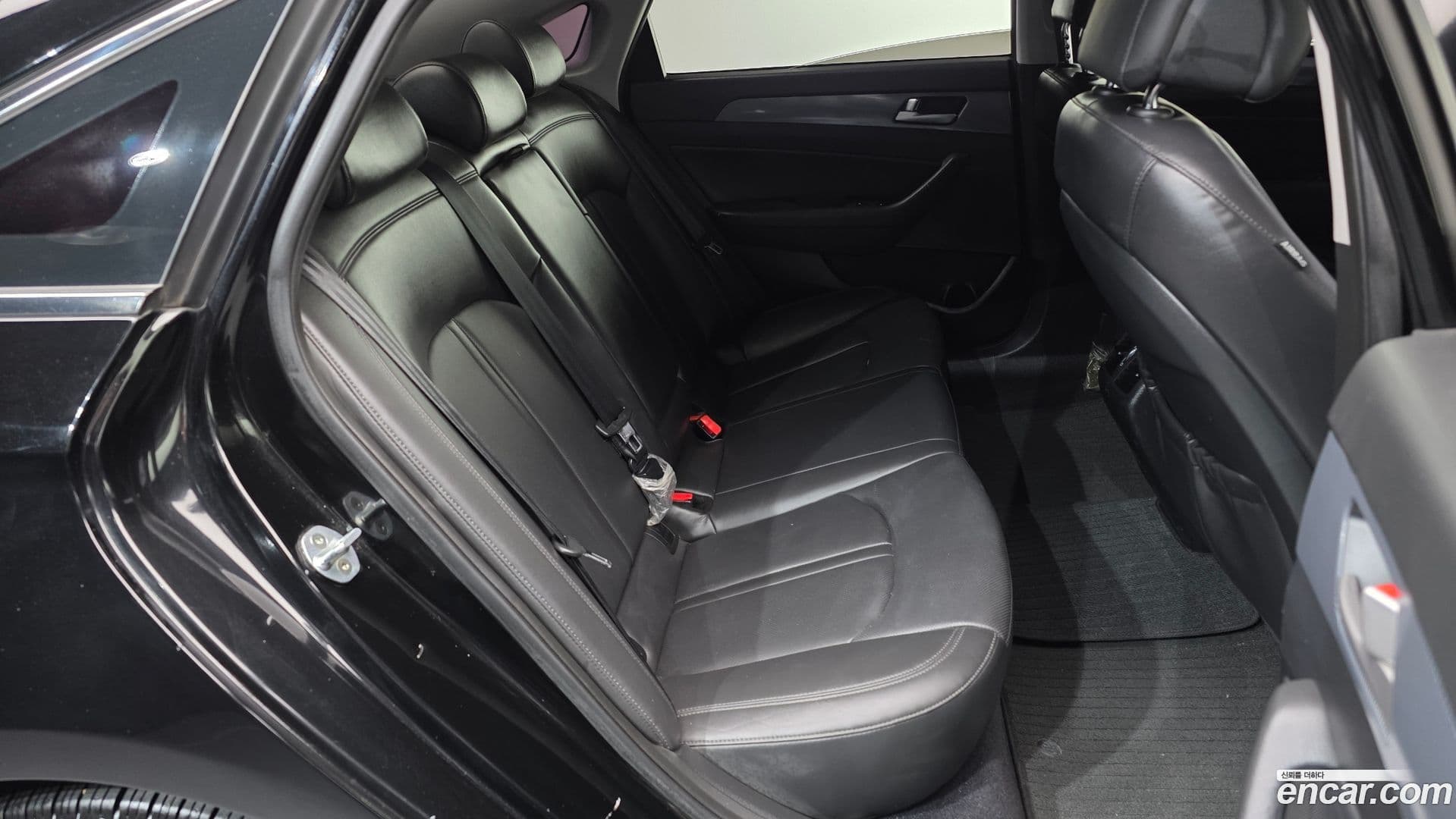 Main__Slider__Photo:Sonata Hyundai 2015.10-11