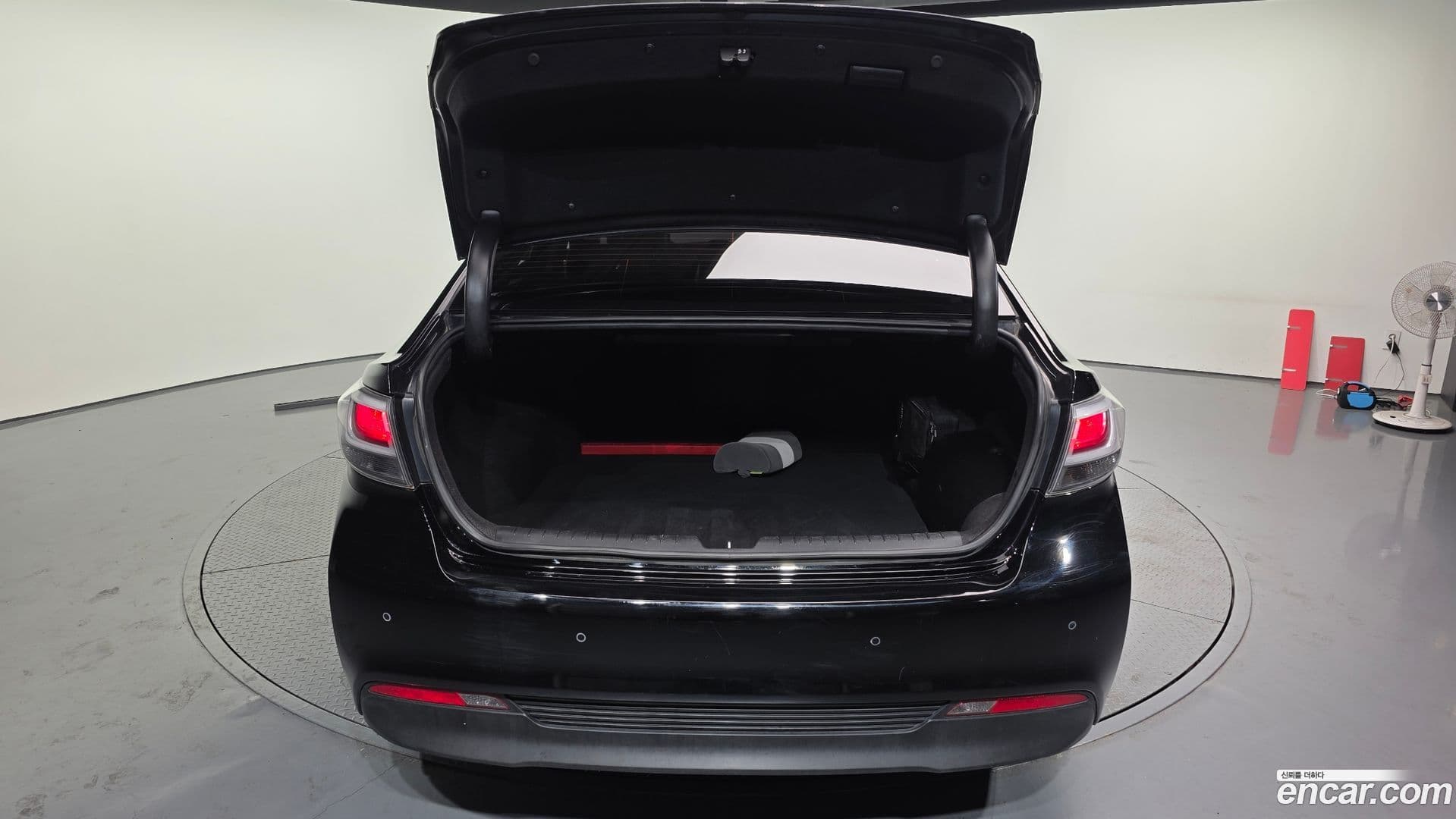 Main__Slider__Photo:Sonata Hyundai 2015.10-19