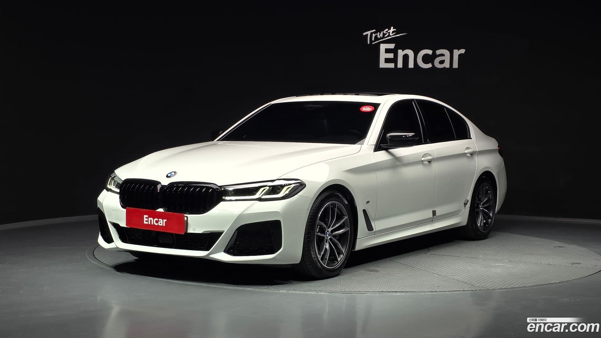 Main__Slider__Photo:5-Series BMW 2022.6-0