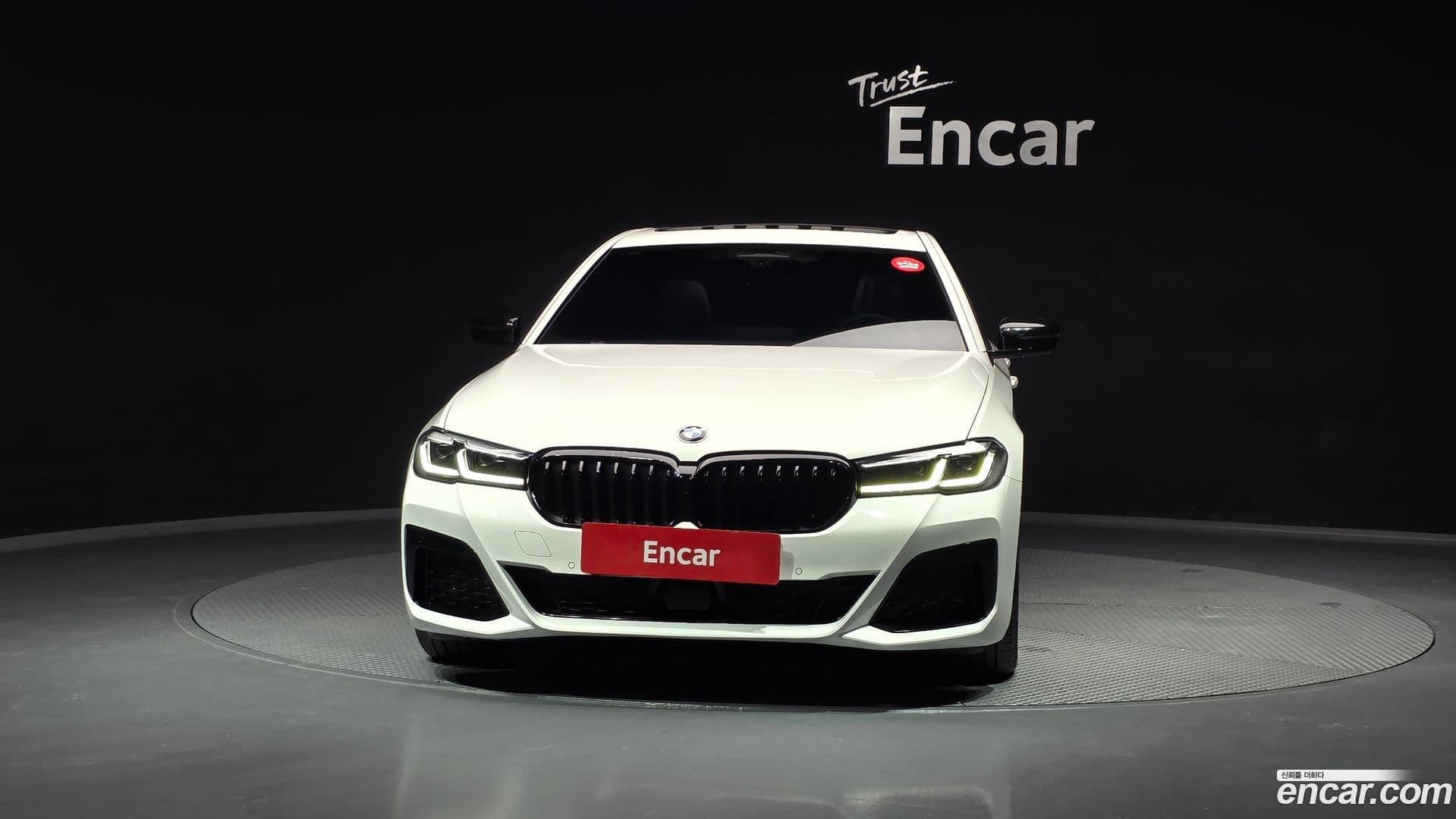 Main__Slider__Photo:5-Series BMW 2022.6-2