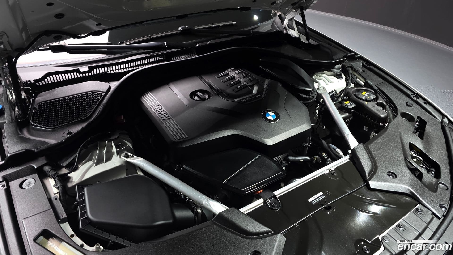 Main__Slider__Photo:5-Series BMW 2022.6-5