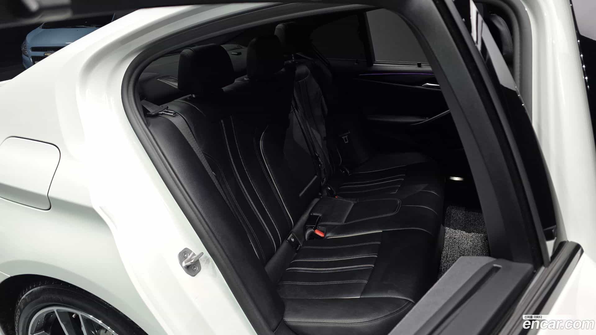 5-Series BMW 2022.6-OPTION-015