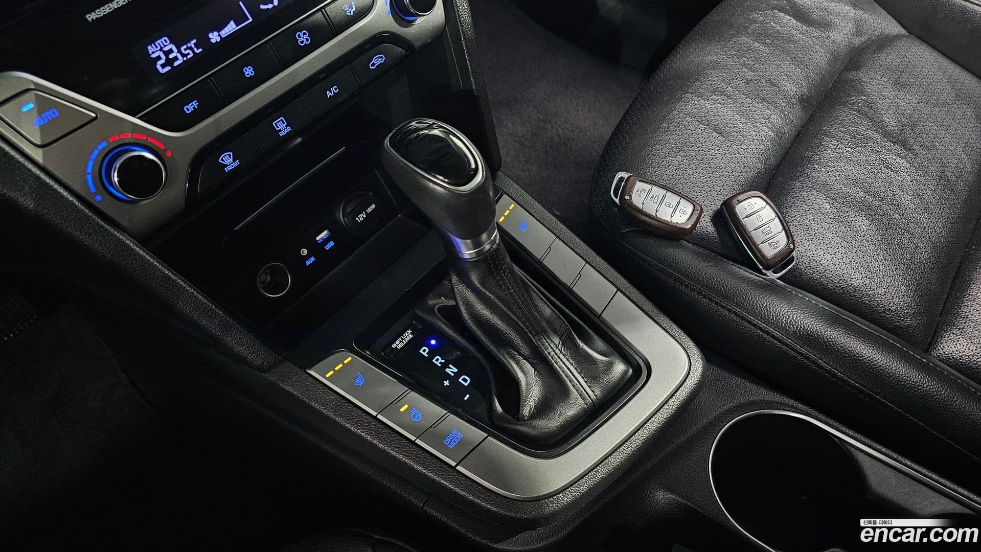 Main__Slider__Photo:AVANTE Hyundai 2015.9-8