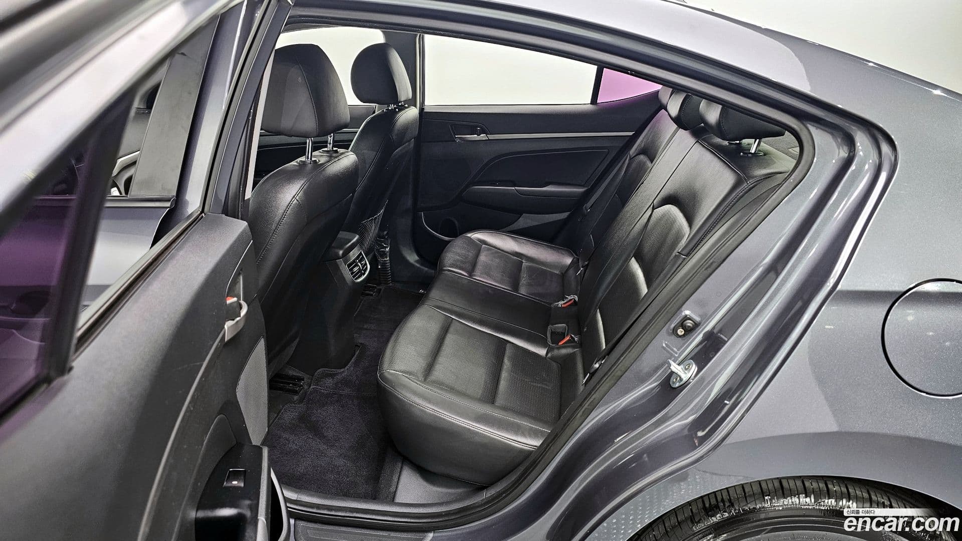 Main__Slider__Photo:AVANTE Hyundai 2015.9-10