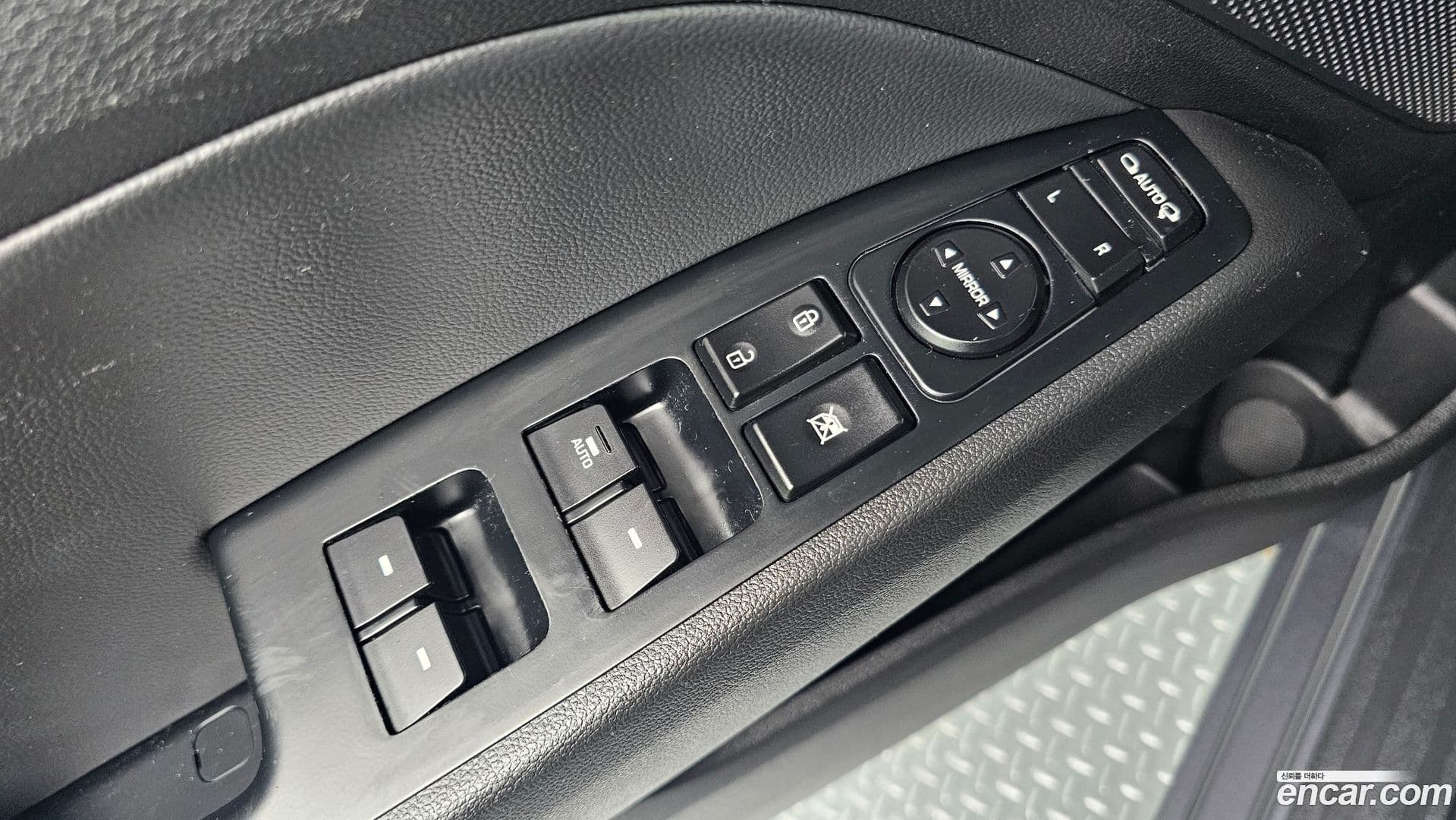 Main__Slider__Photo:AVANTE Hyundai 2015.9-12