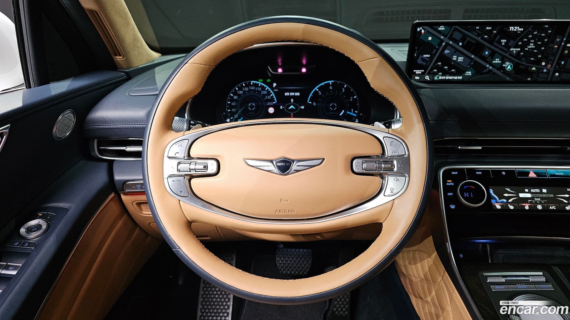 Main__Slider__Photo:GV80 Genesis 2022.10-12