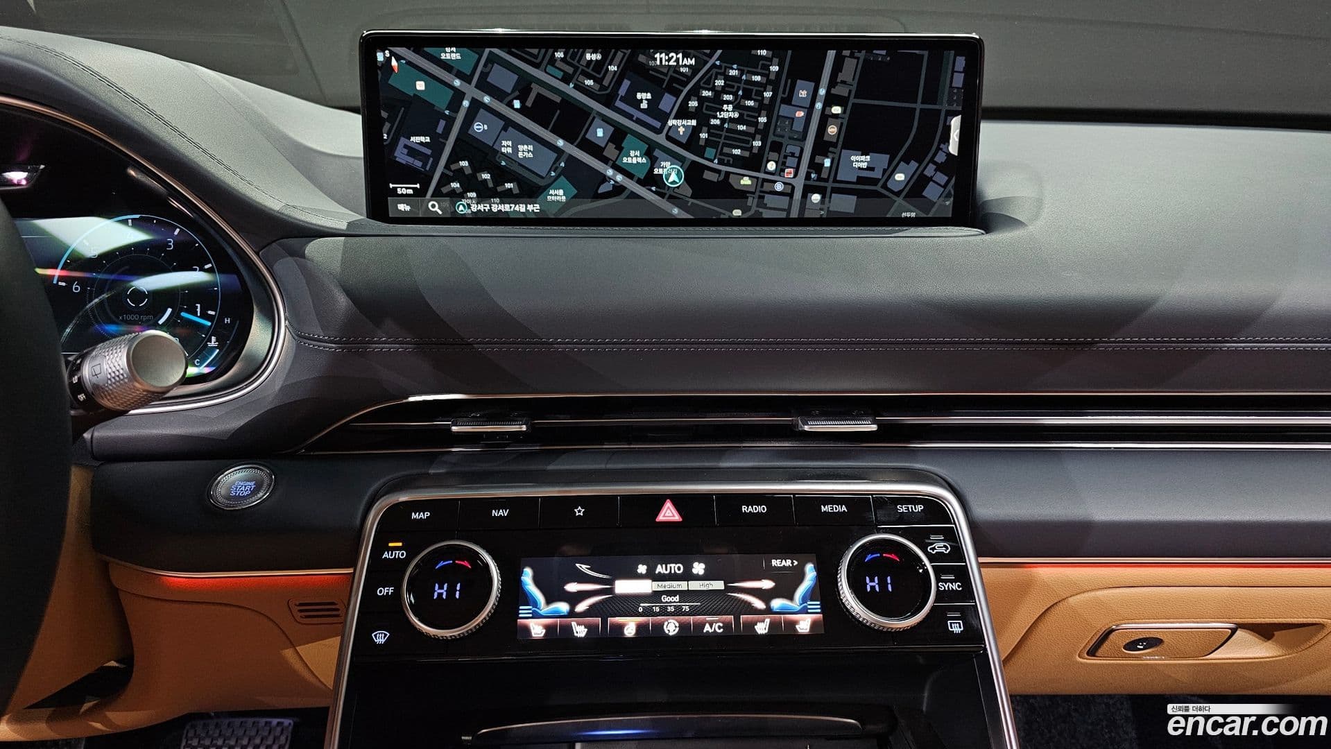 Main__Slider__Photo:GV80 Genesis 2022.10-13