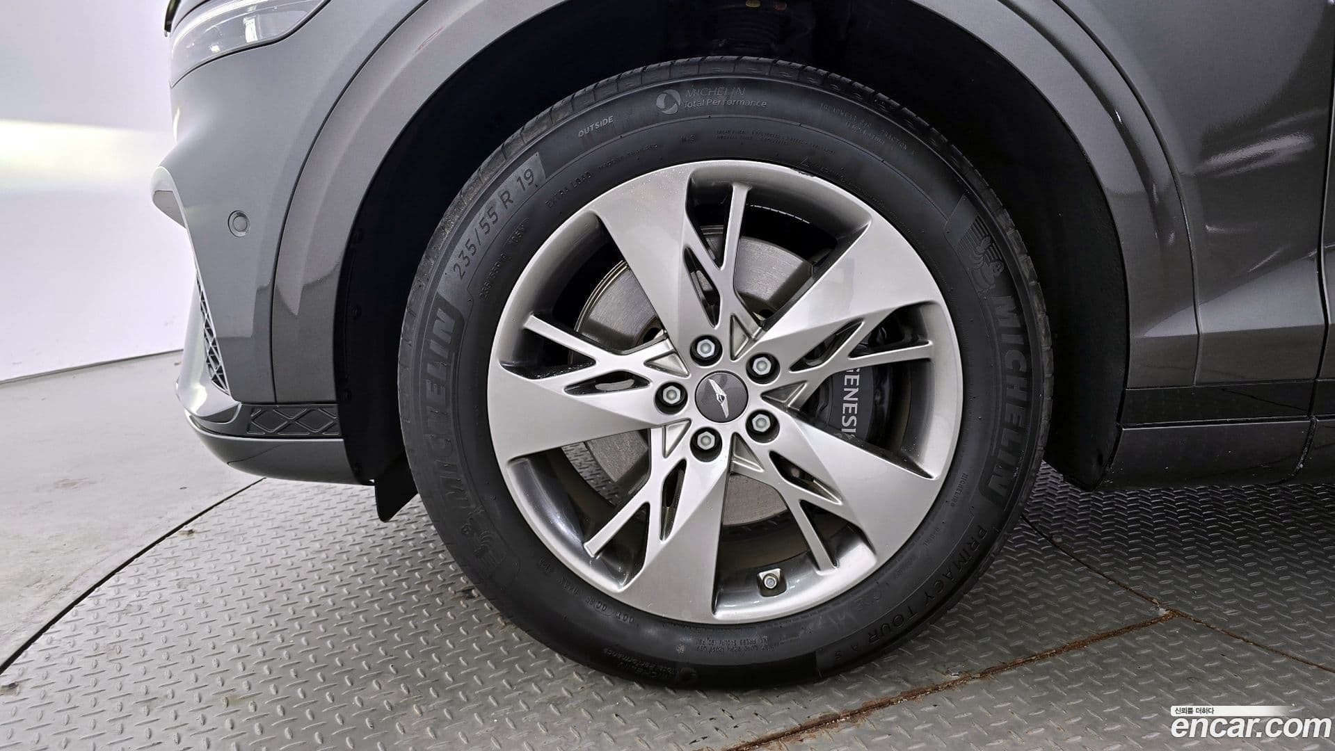 Main__Slider__Photo:GV70 Genesis 2023.9-4