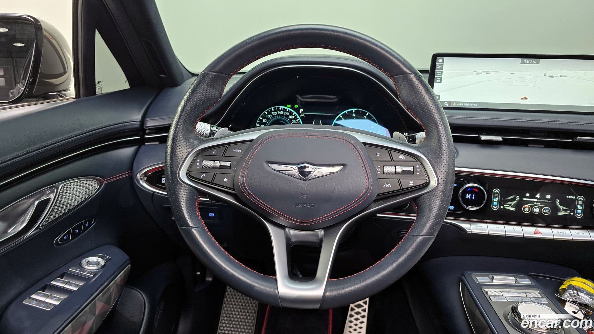 Main__Slider__Photo:GV70 Genesis 2023.9-13