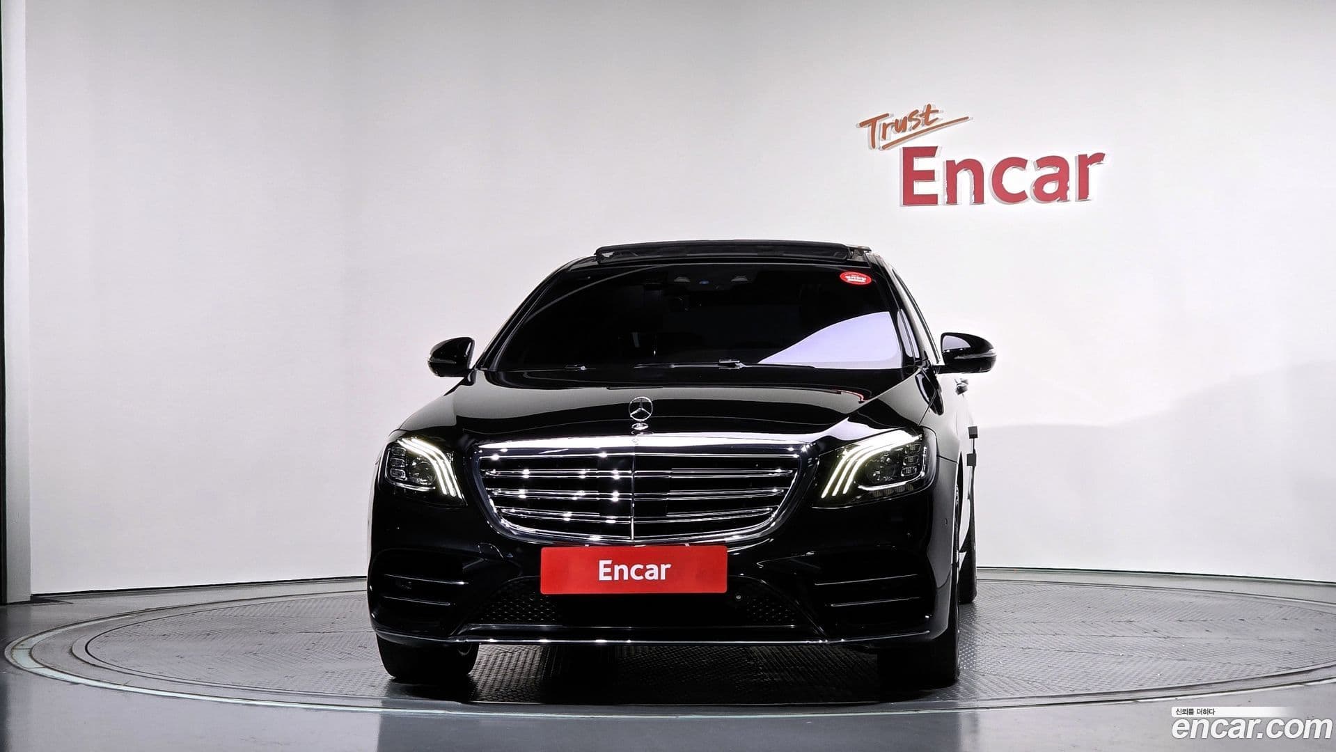 Main__Slider__Photo:S-Class Mercedes-Benz 2019.11-2