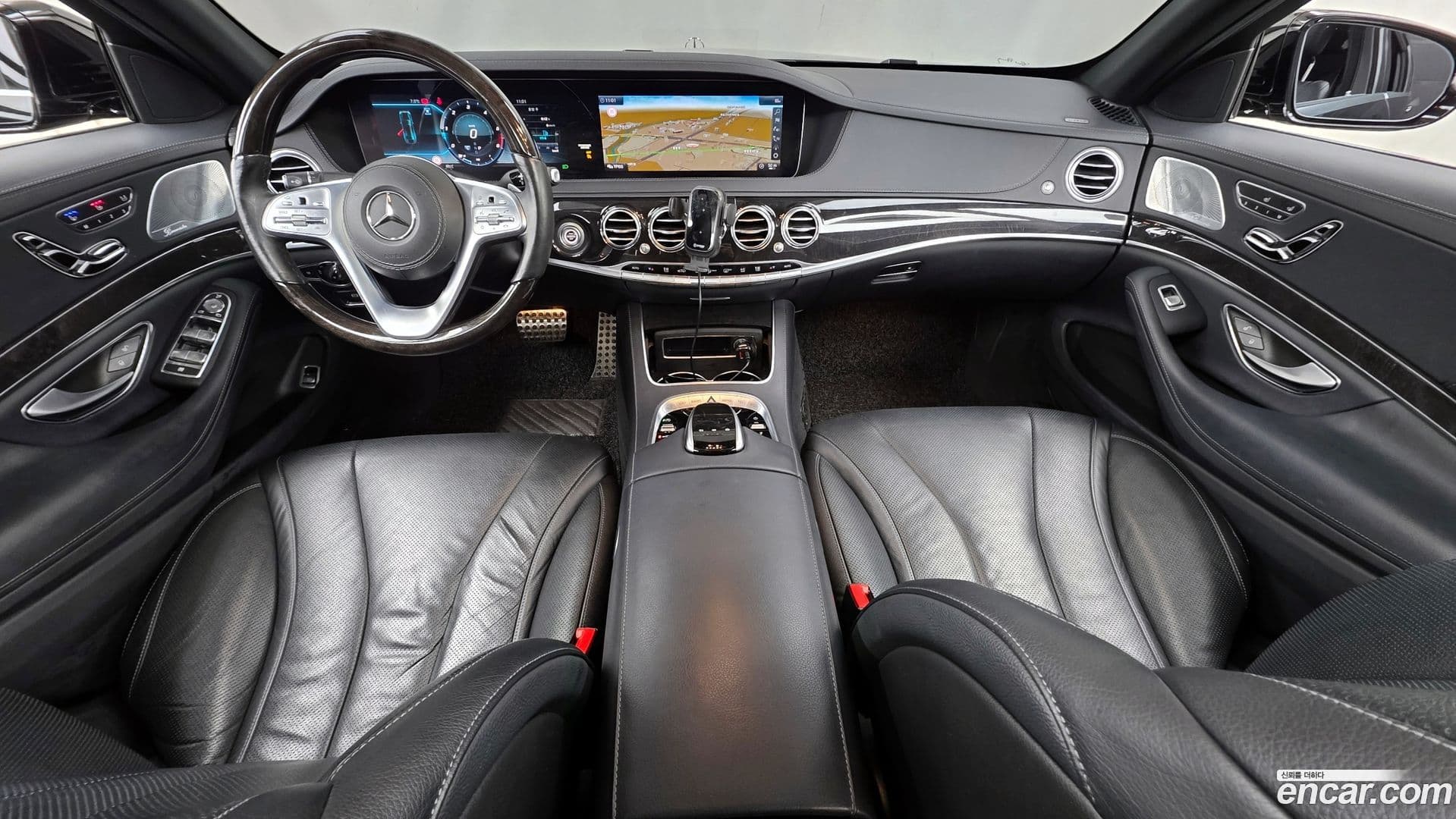 Main__Slider__Photo:S-Class Mercedes-Benz 2019.11-6