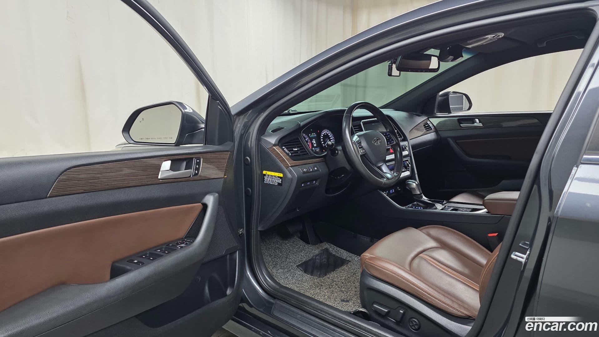 Main__Slider__Photo:Sonata Hyundai 2017.6-9