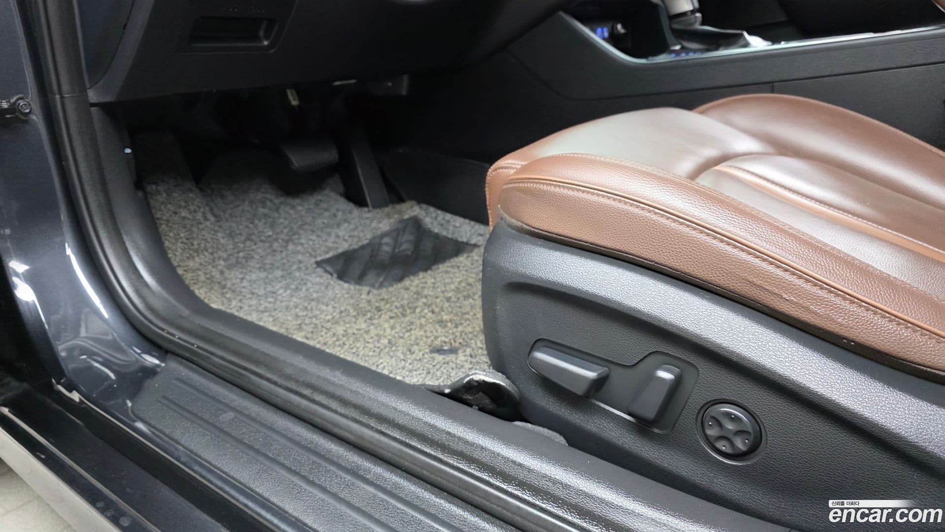 Main__Slider__Photo:Sonata Hyundai 2017.6-17