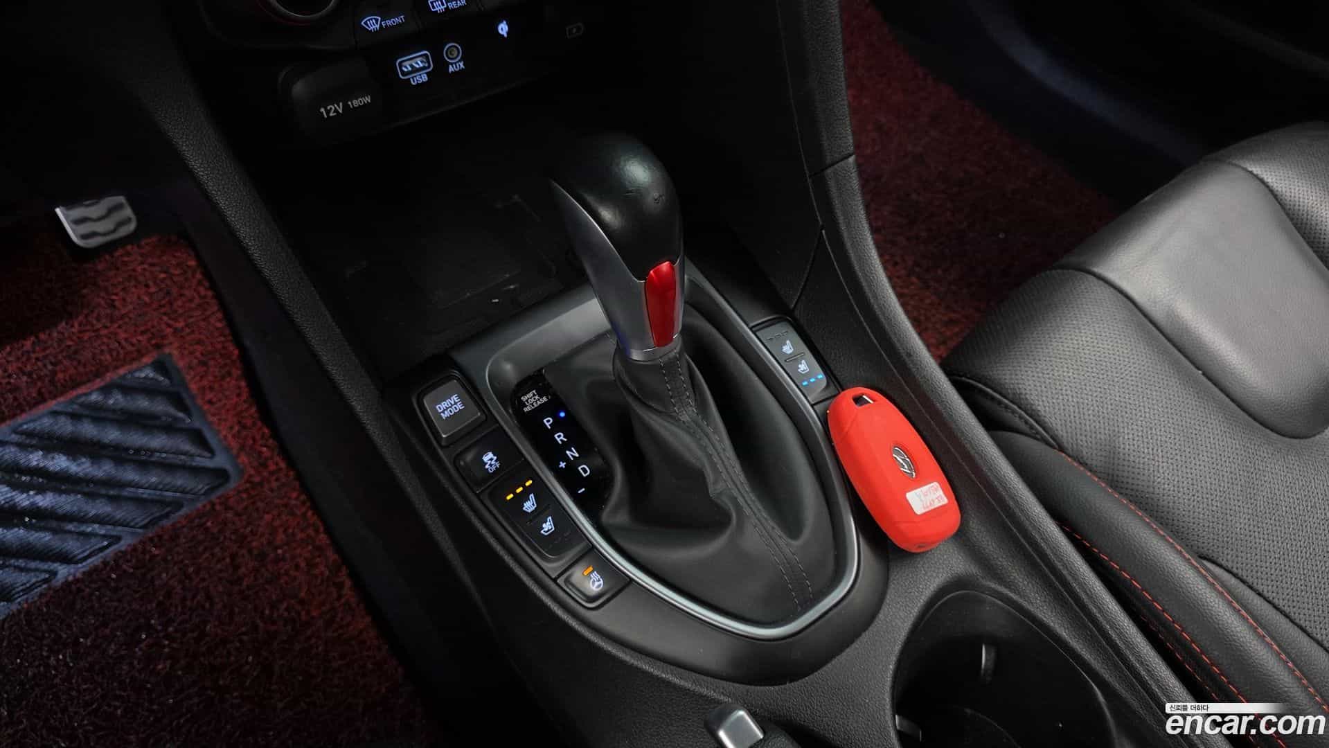 Veloster Hyundai 2019.5-INNER-009