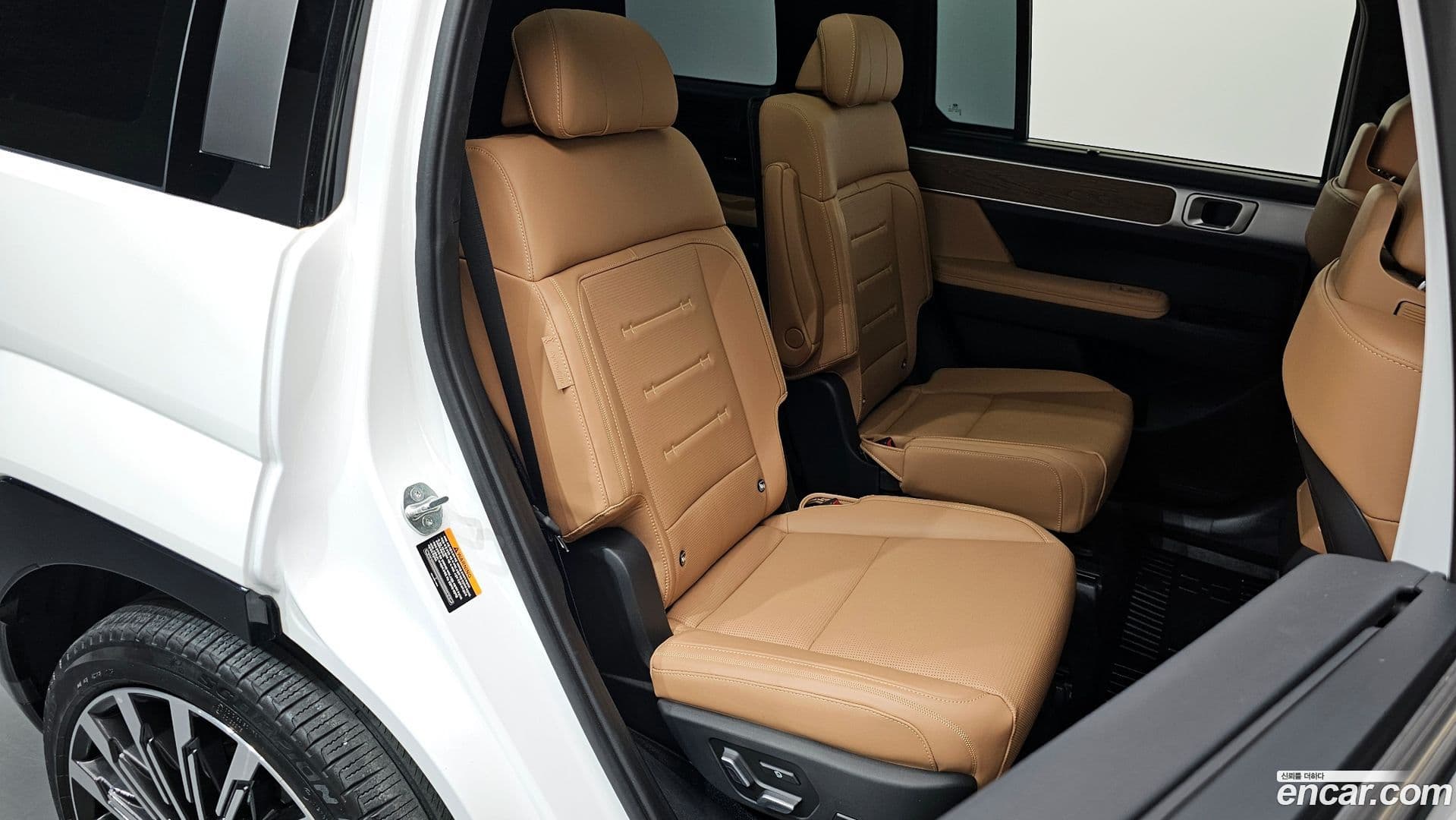 Main__Slider__Photo:Santafe Hyundai 2023.8-11