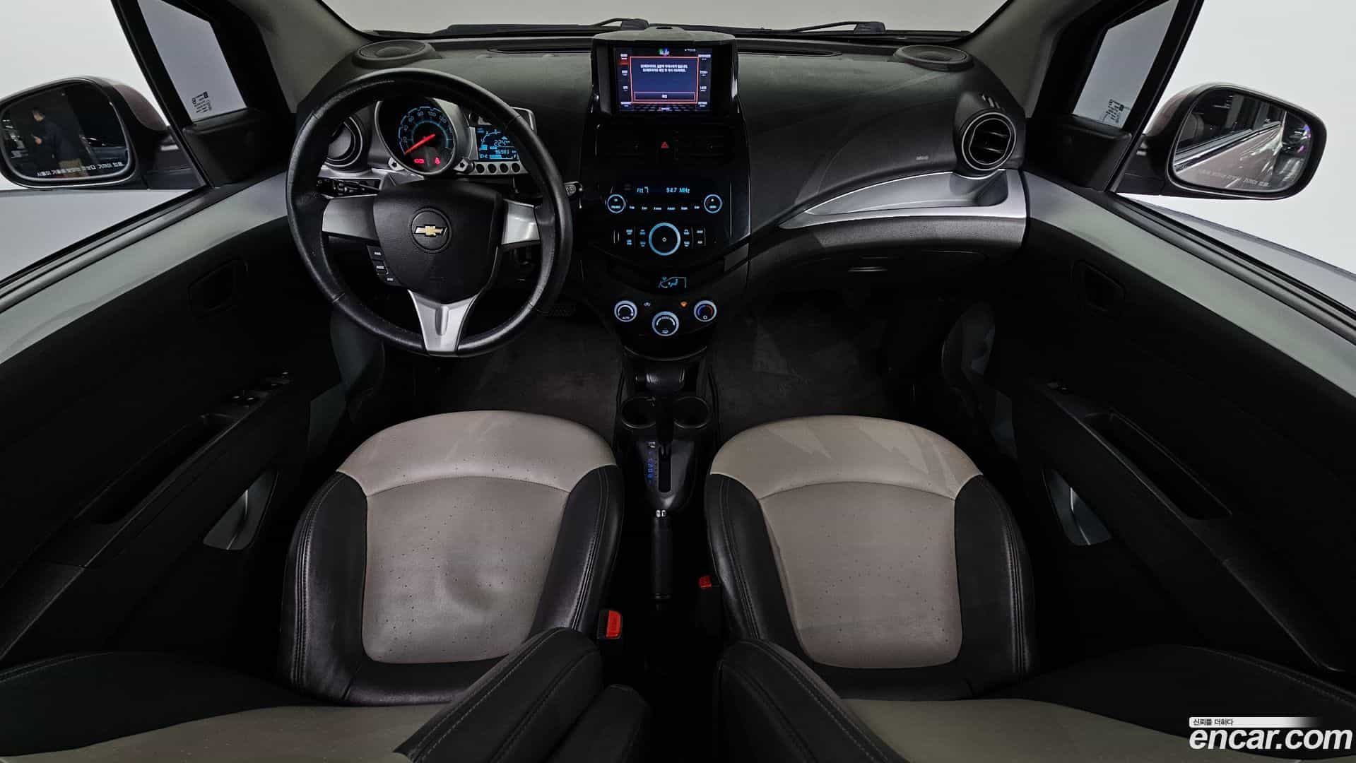 Spark Chevrolet 2012.1-INNER-007