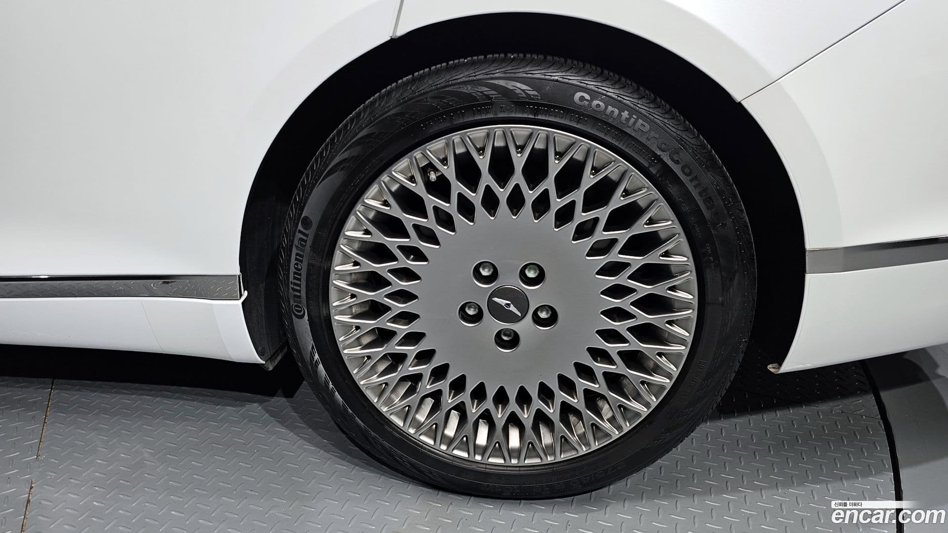 Main__Slider__Photo:G80 Genesis 2023.5-4