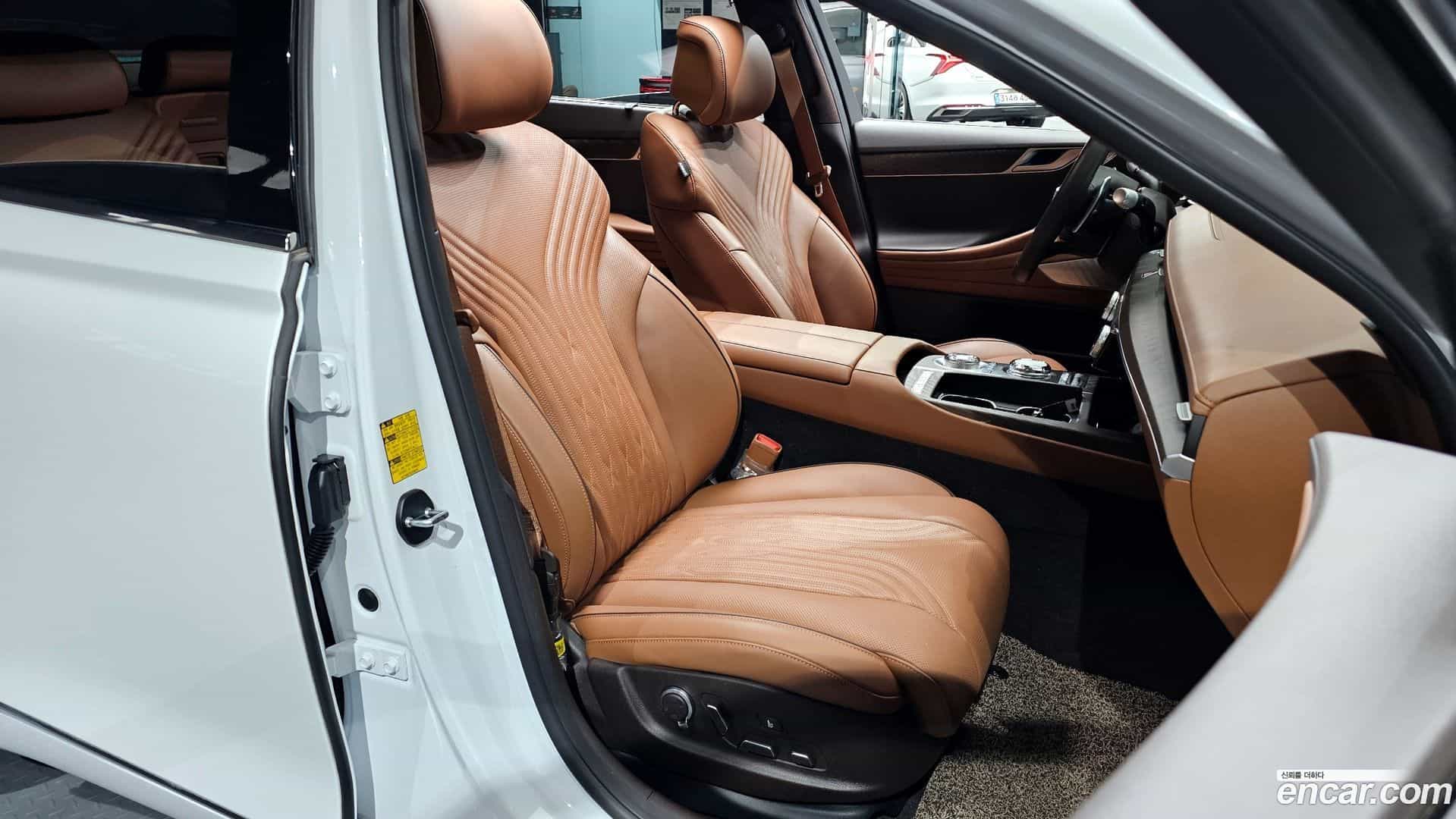 G80 Genesis 2023.5-INNER-010