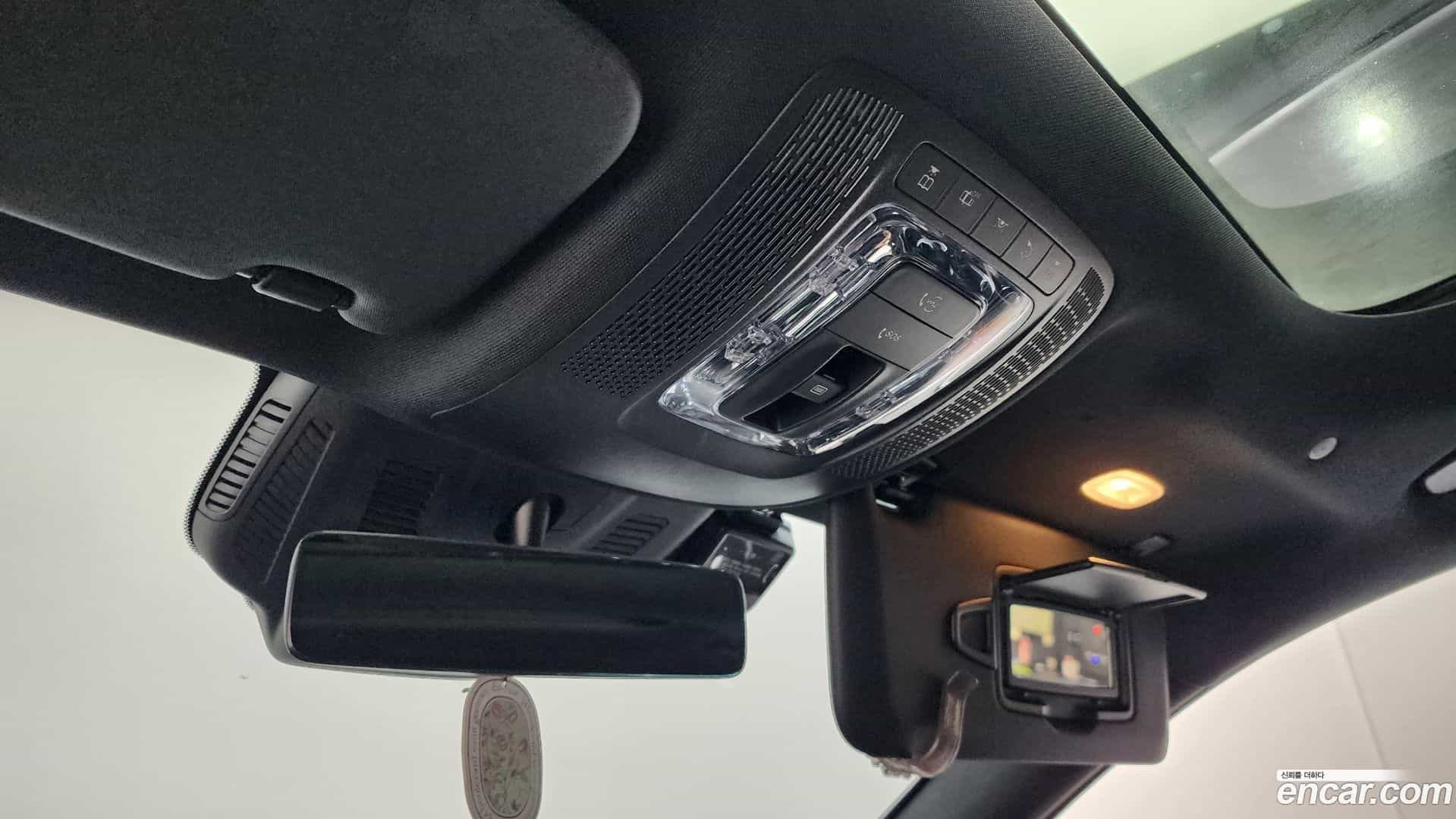 GLA-Class Mercedes-Benz 2022.5-OPTION-021