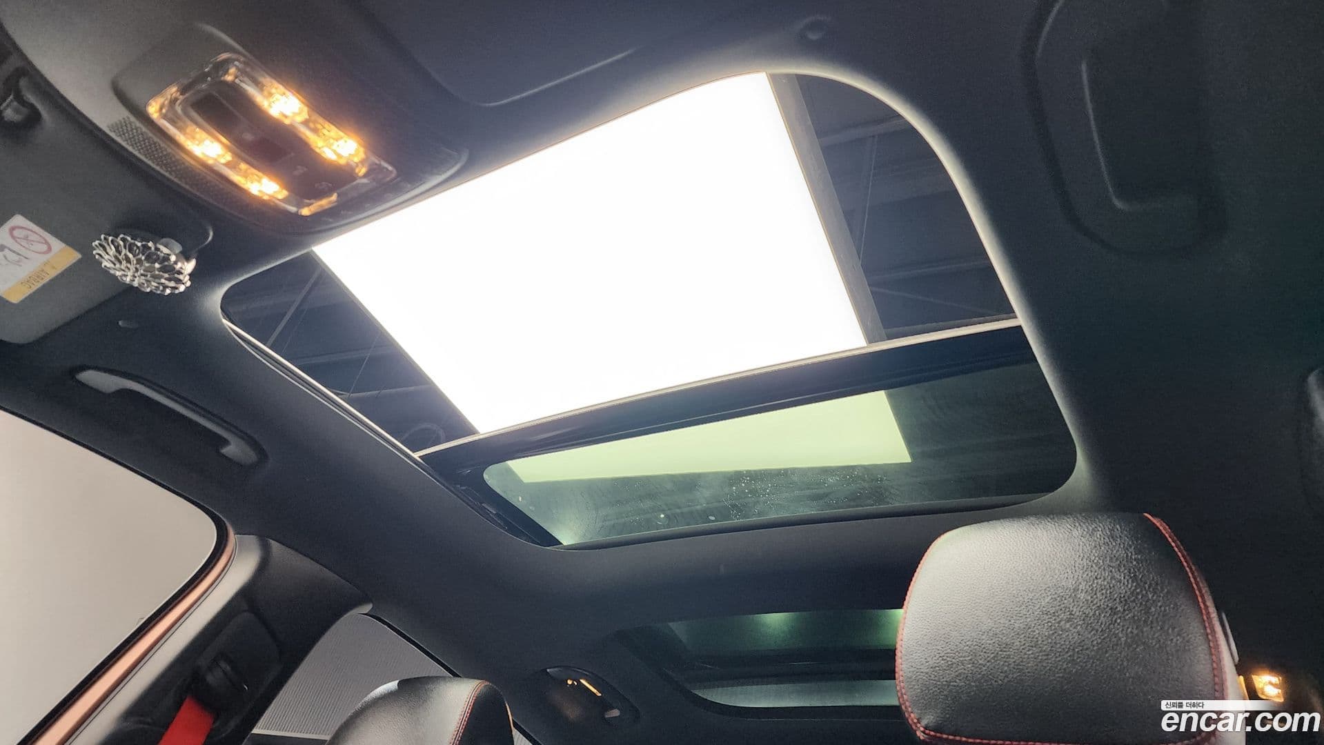 Main__Slider__Photo:GLA-Class Mercedes-Benz 2022.5-18